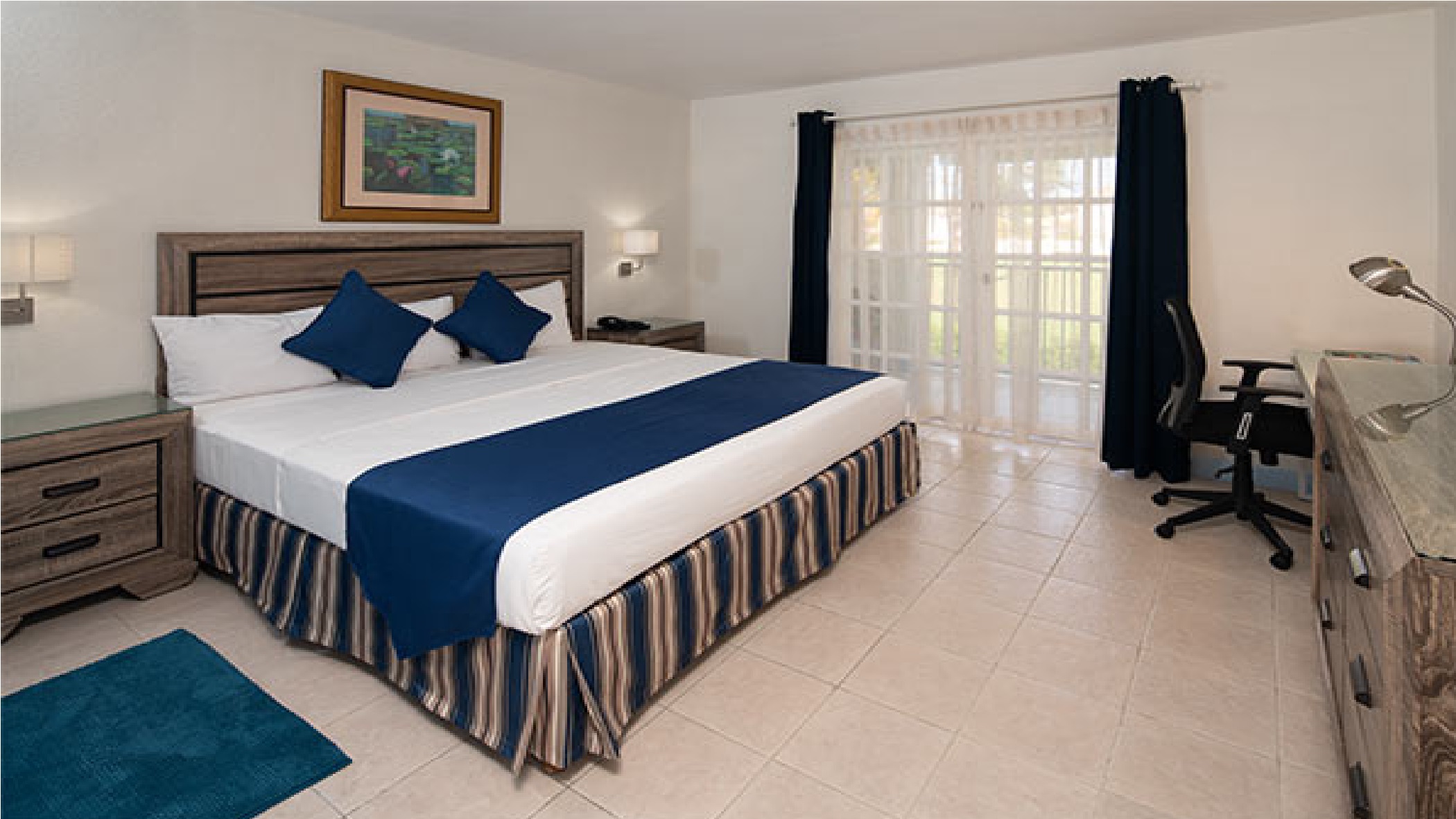 Double Deluxe King Bed