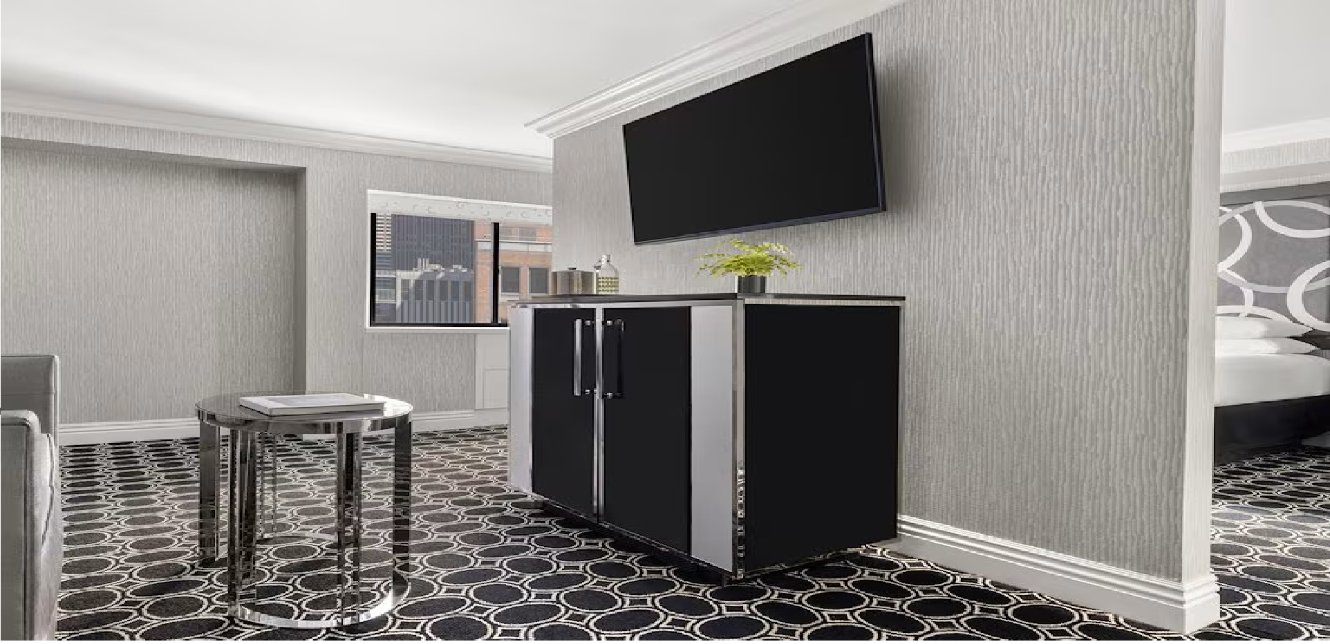 Suite King Size Bed