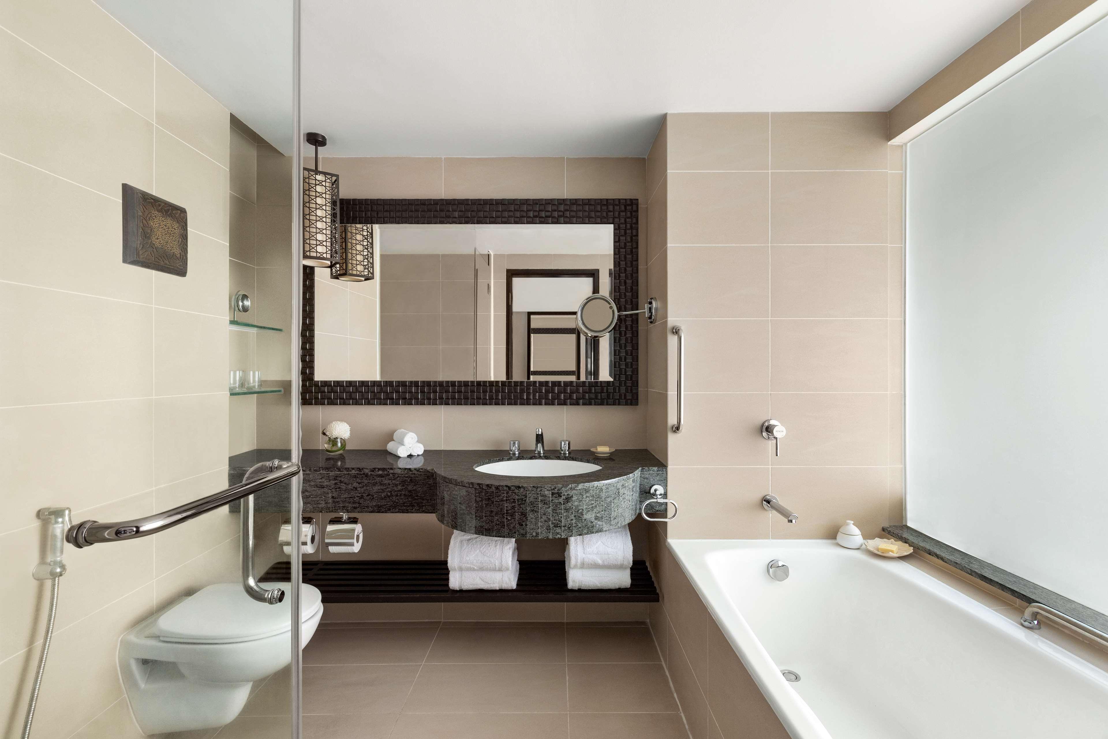 Double Sea View King Bed