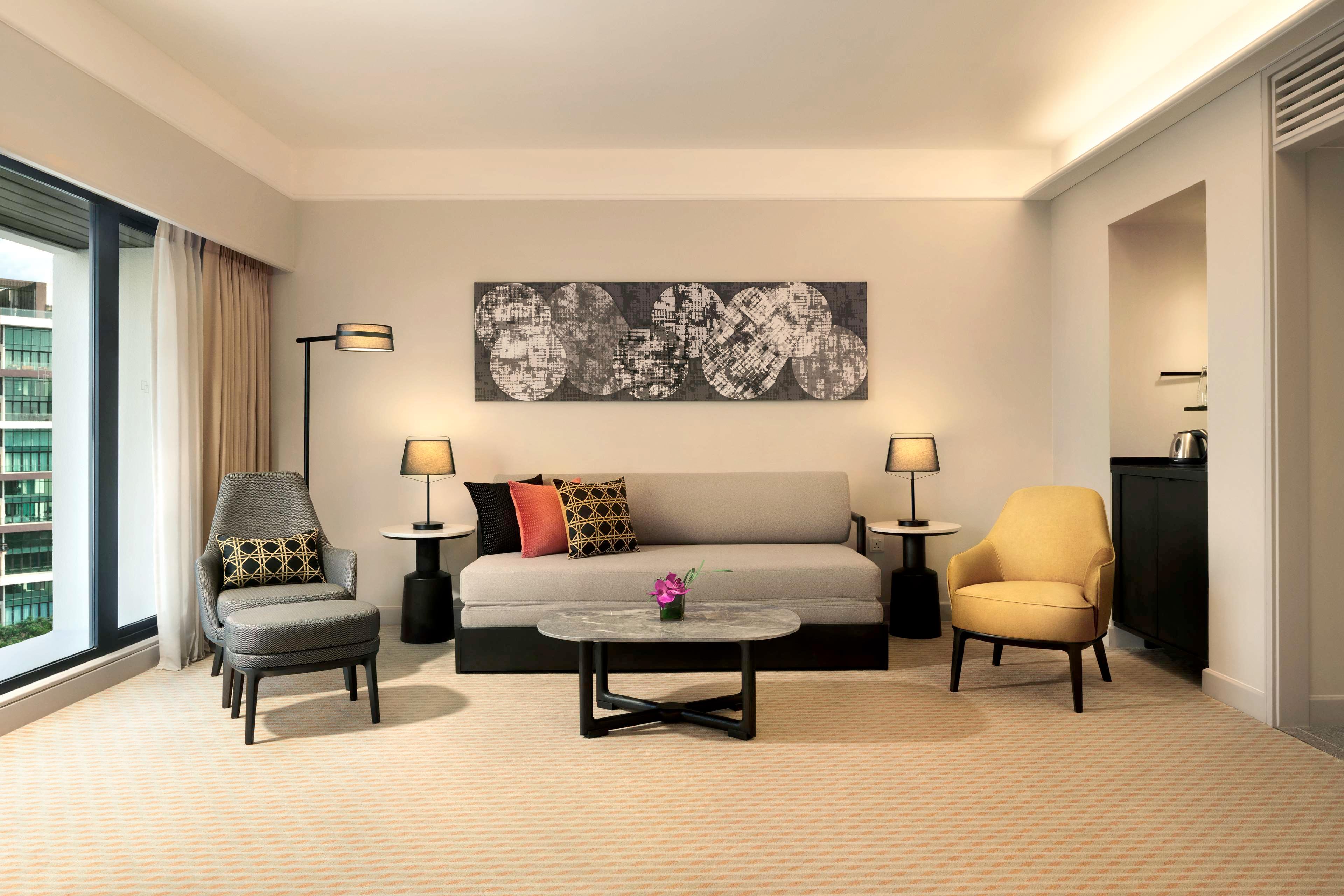 Family Room Deluxe King Bed