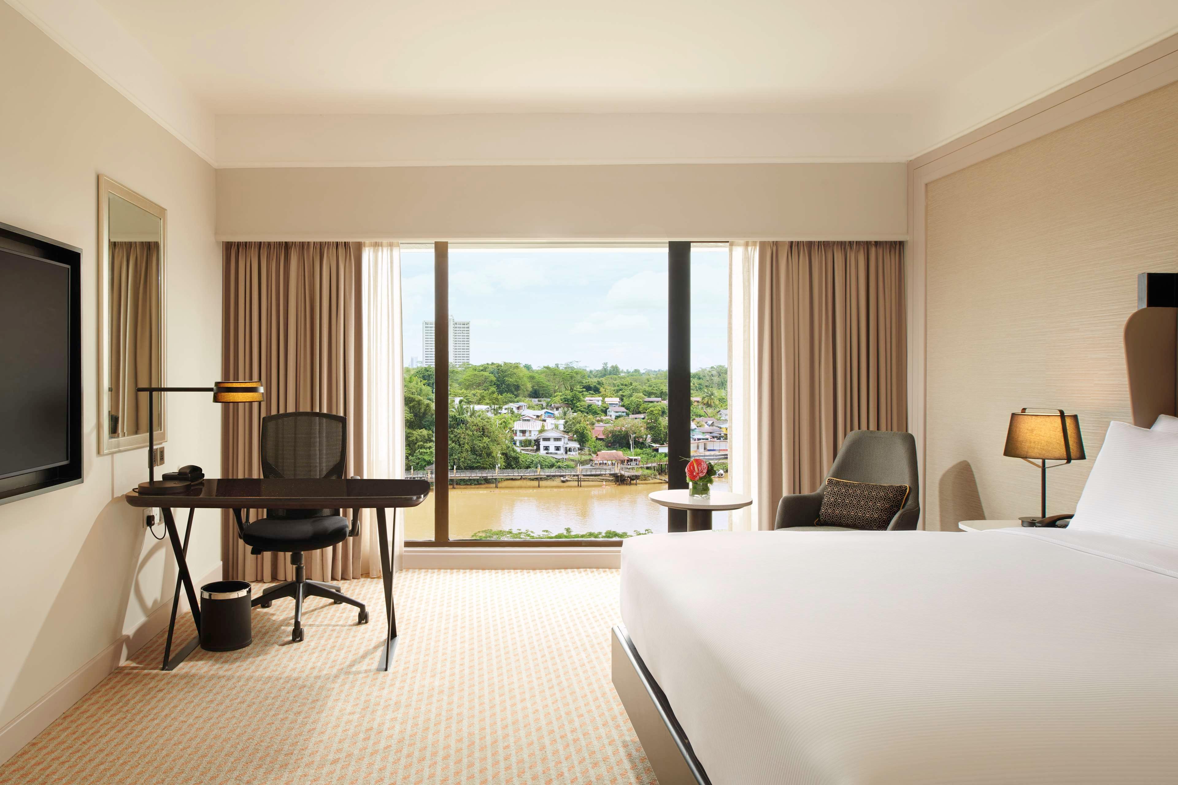 Double Executive King Bed