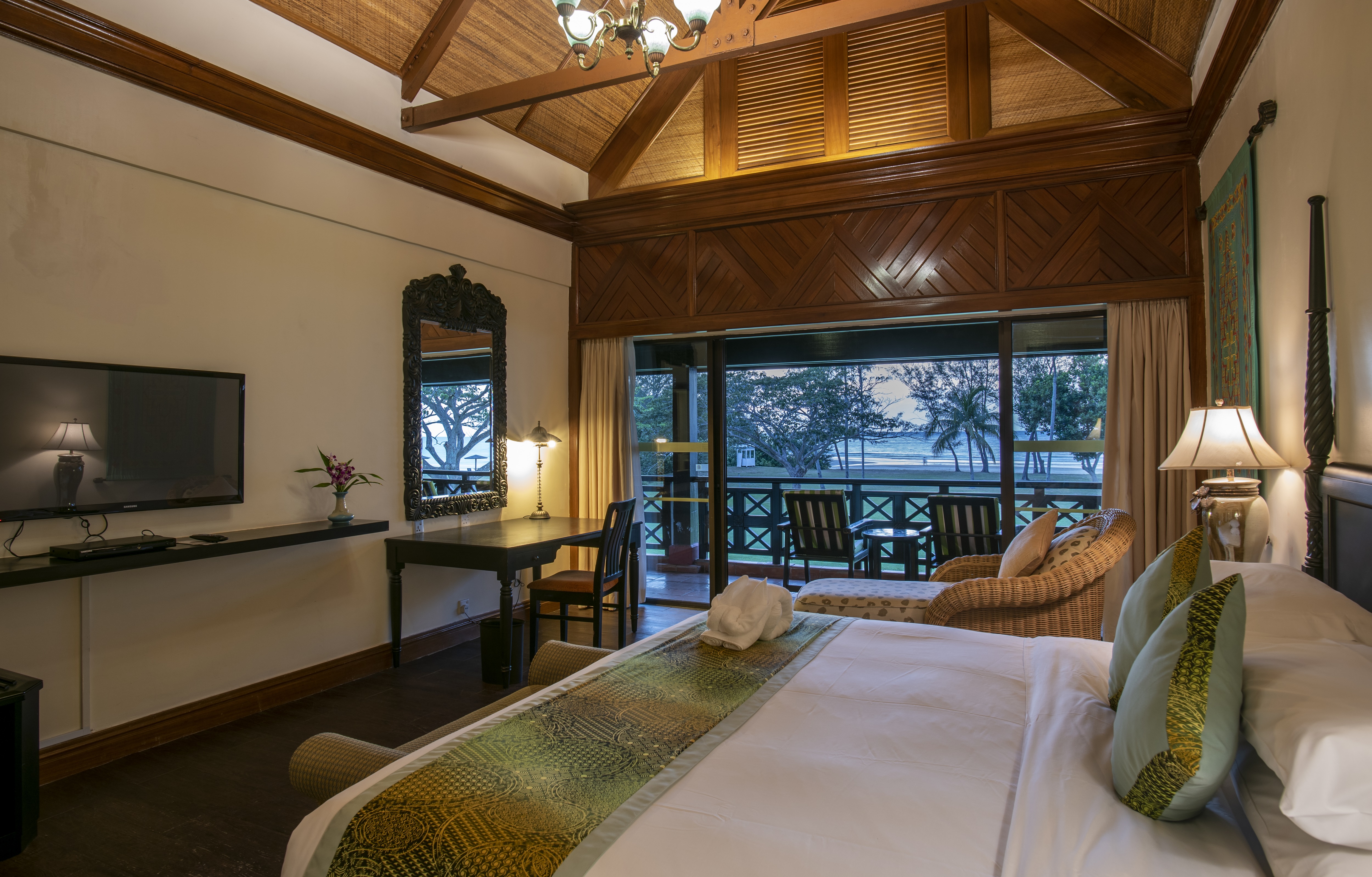 Suite Executive King Bed