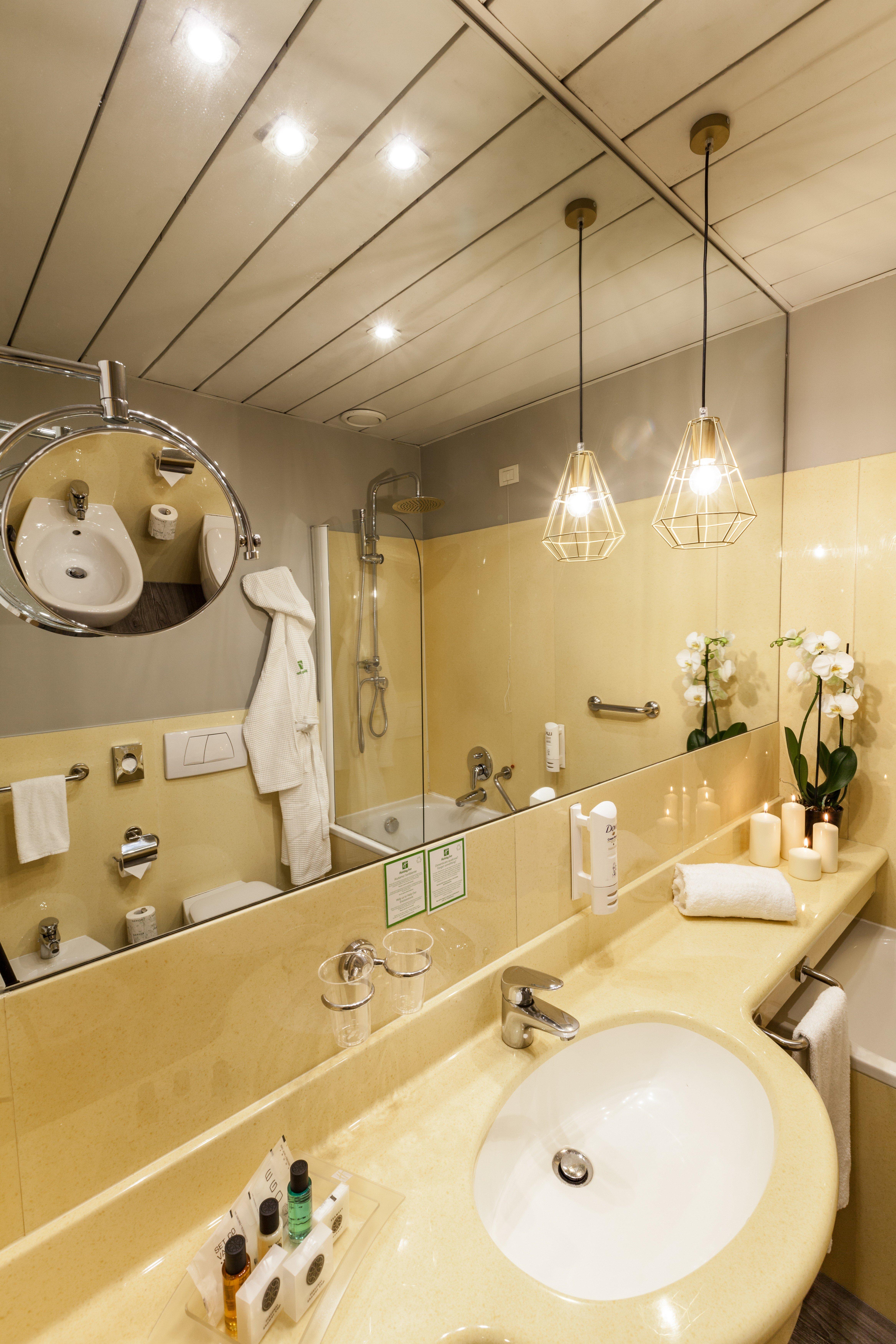 Double Queen Bed Non Smoking