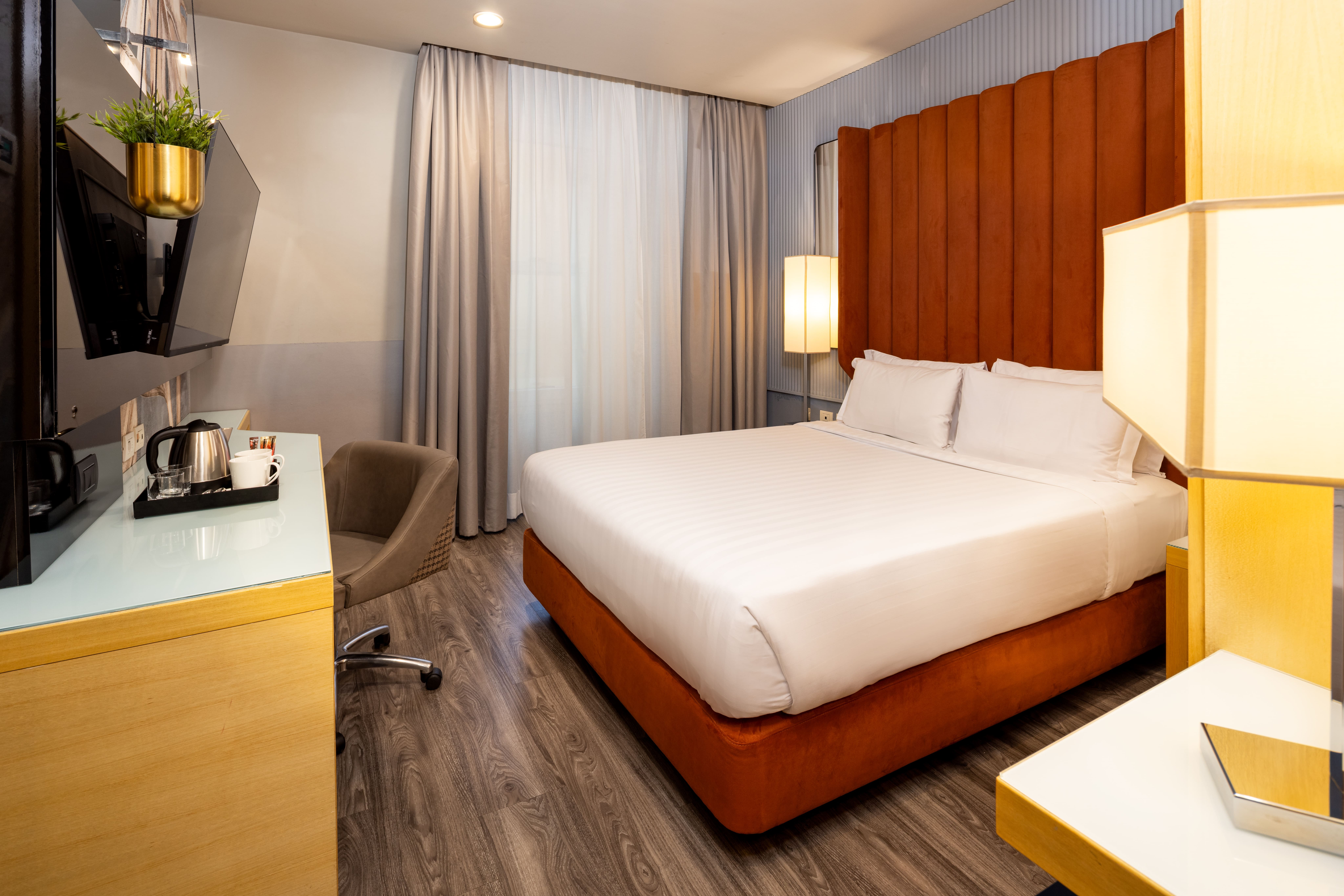 Double Queen Bed Non Smoking