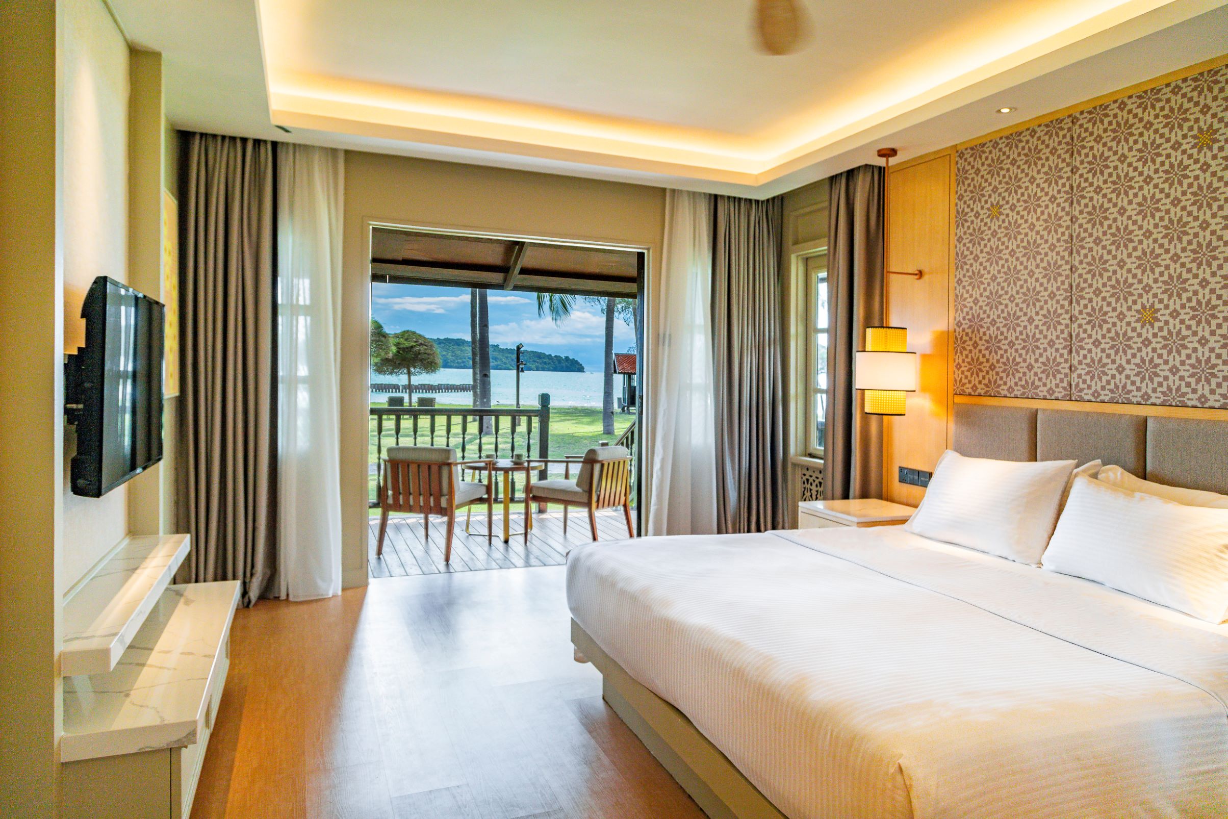 Double or Twin Beach Front