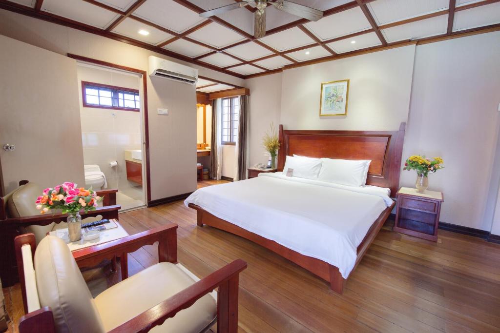 Quadruple Garden View