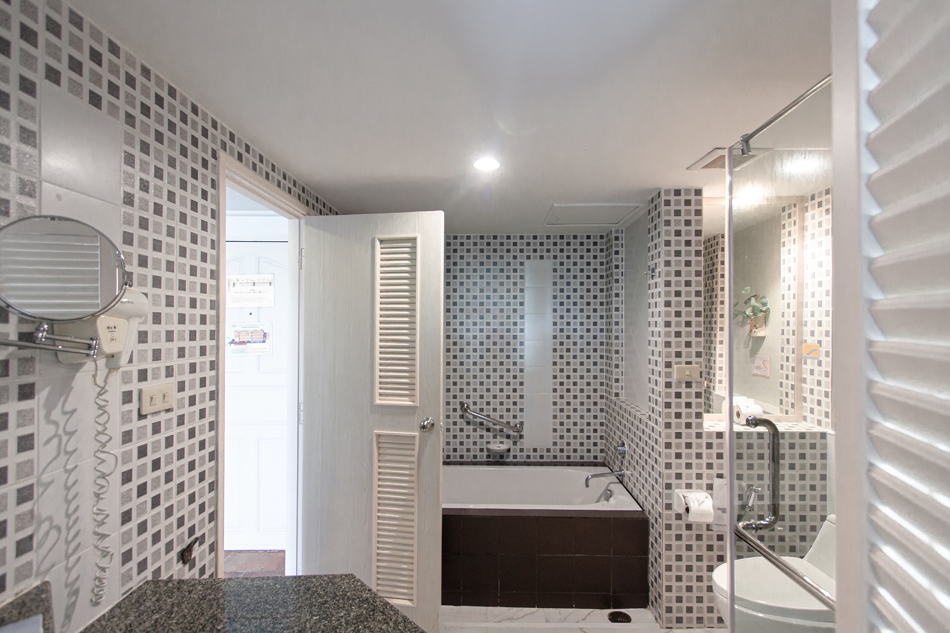 Double or Twin Standard