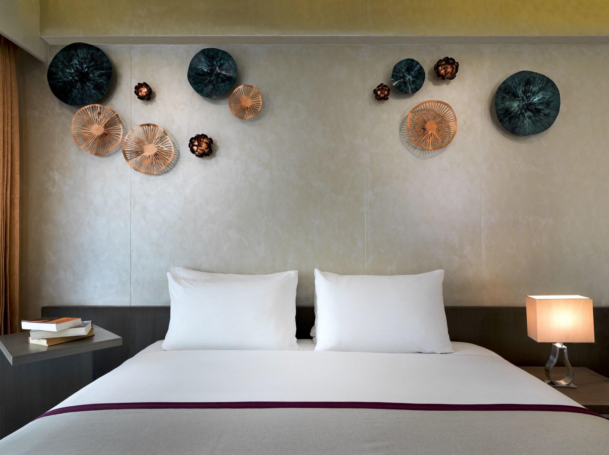 Double Deluxe Pool View