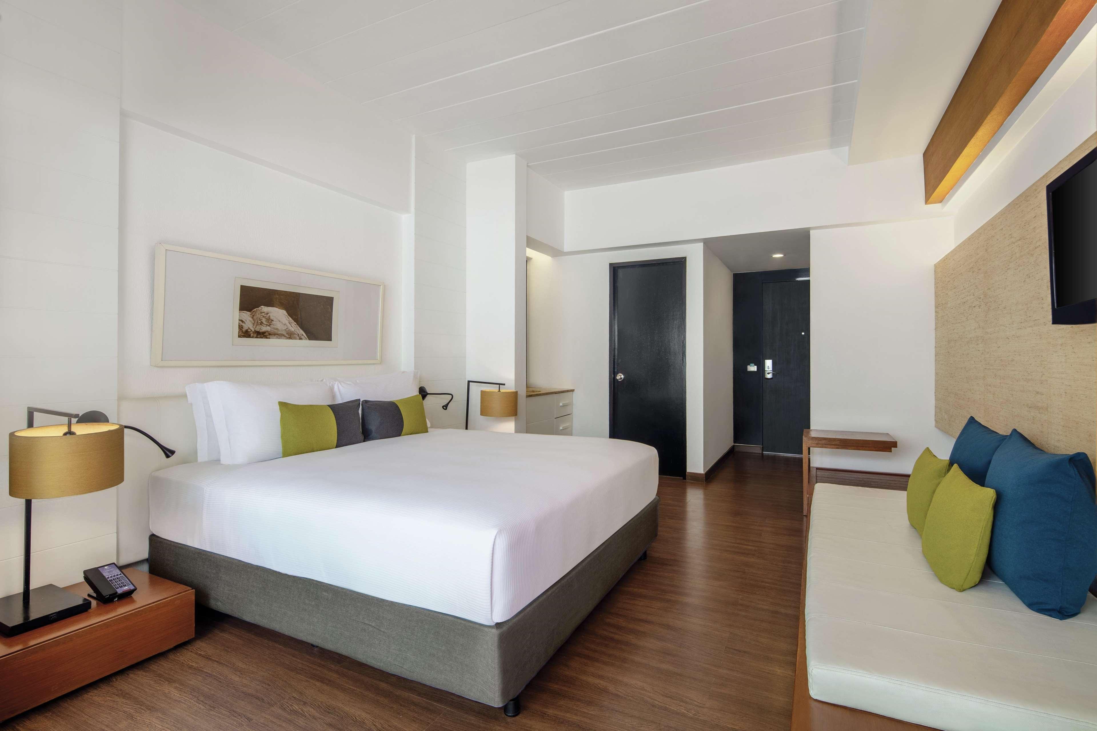 Room Deluxe King Bed