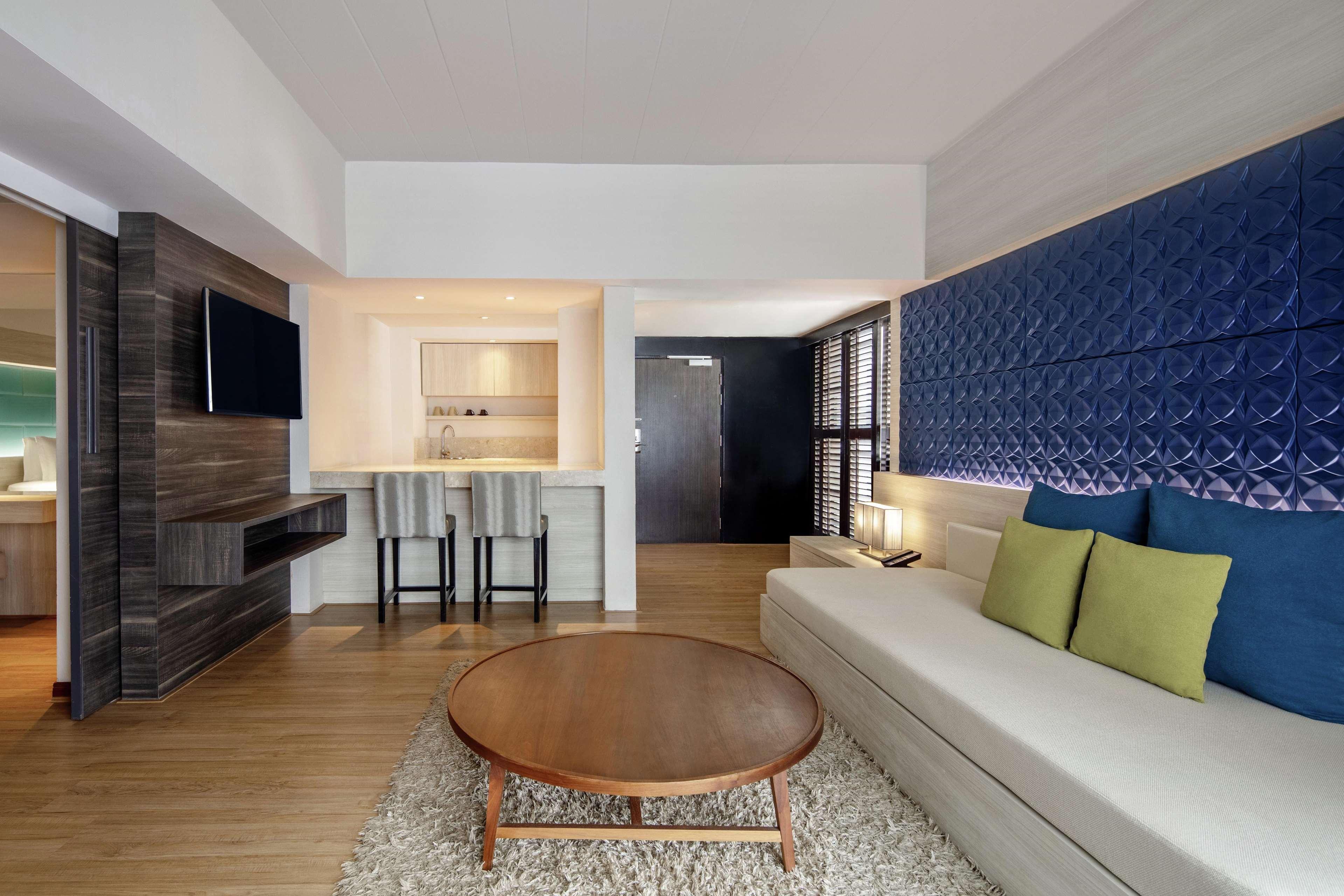 Suite Deluxe with Balcony