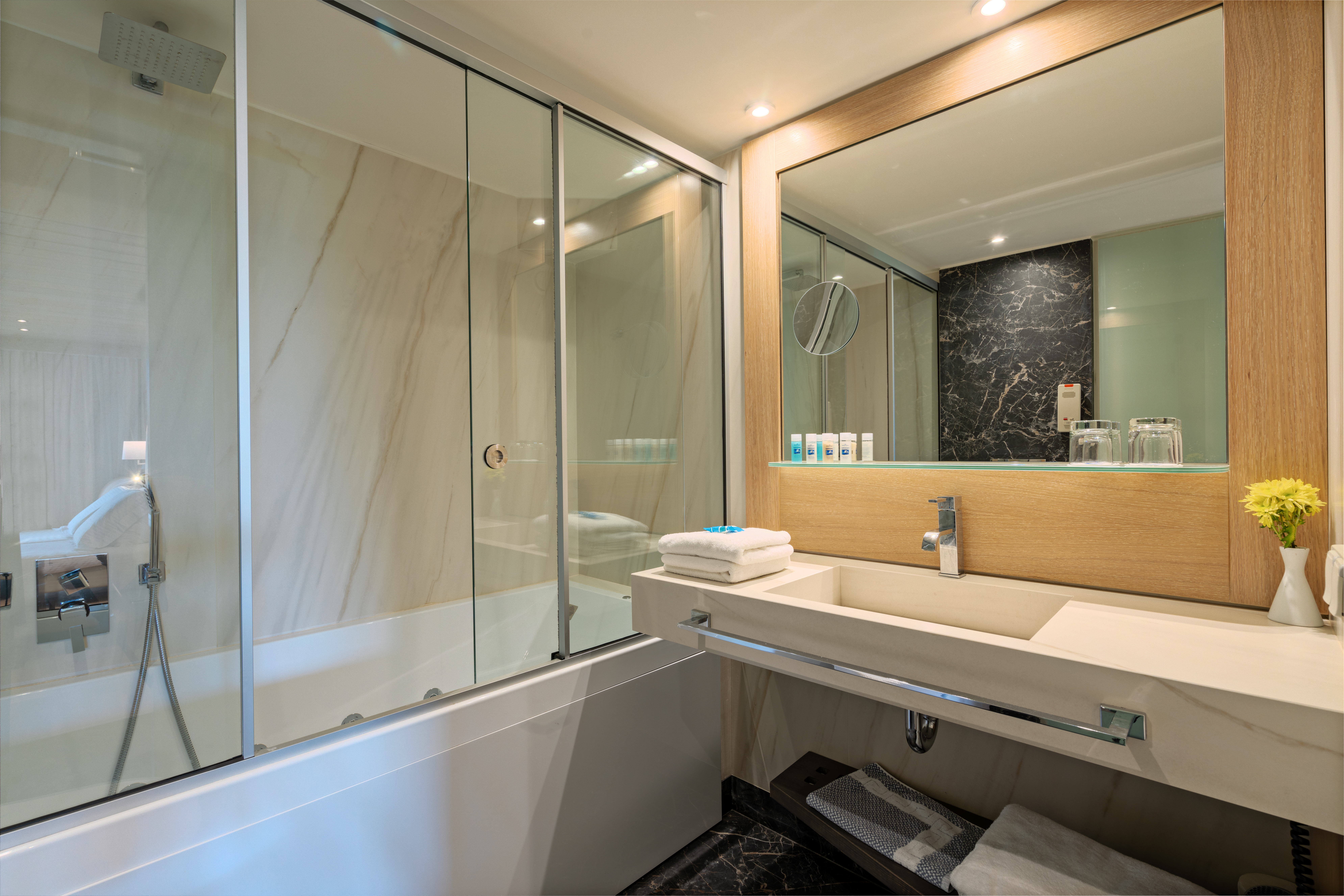 Double or Twin Superior Sea View