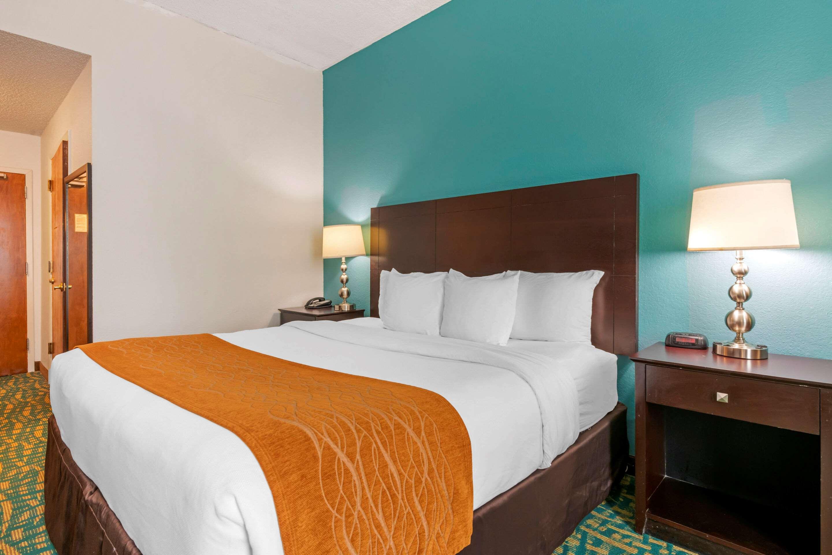 Double Queen Bed Non Smoking