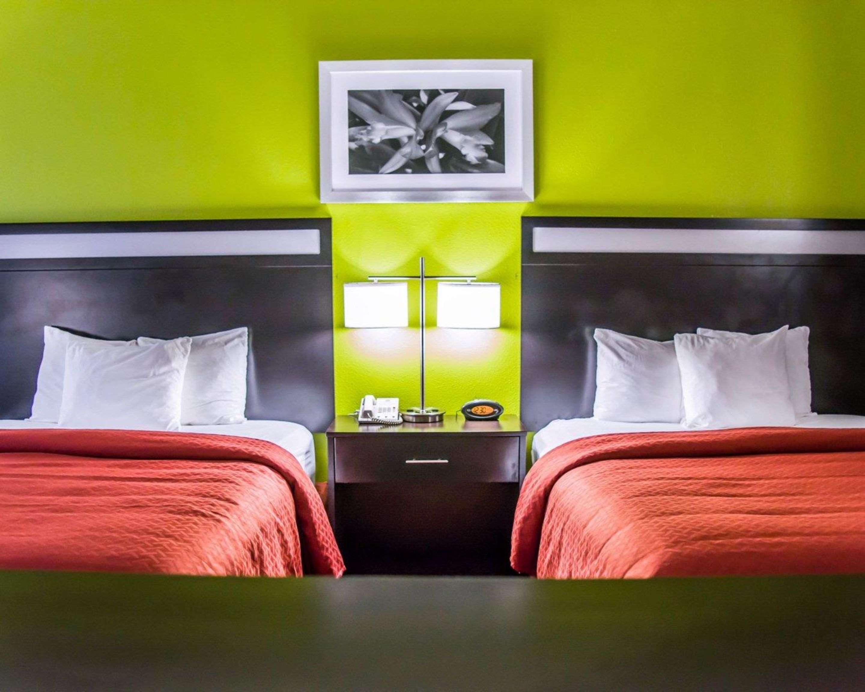 Double Two Queen Beds Non Smoking