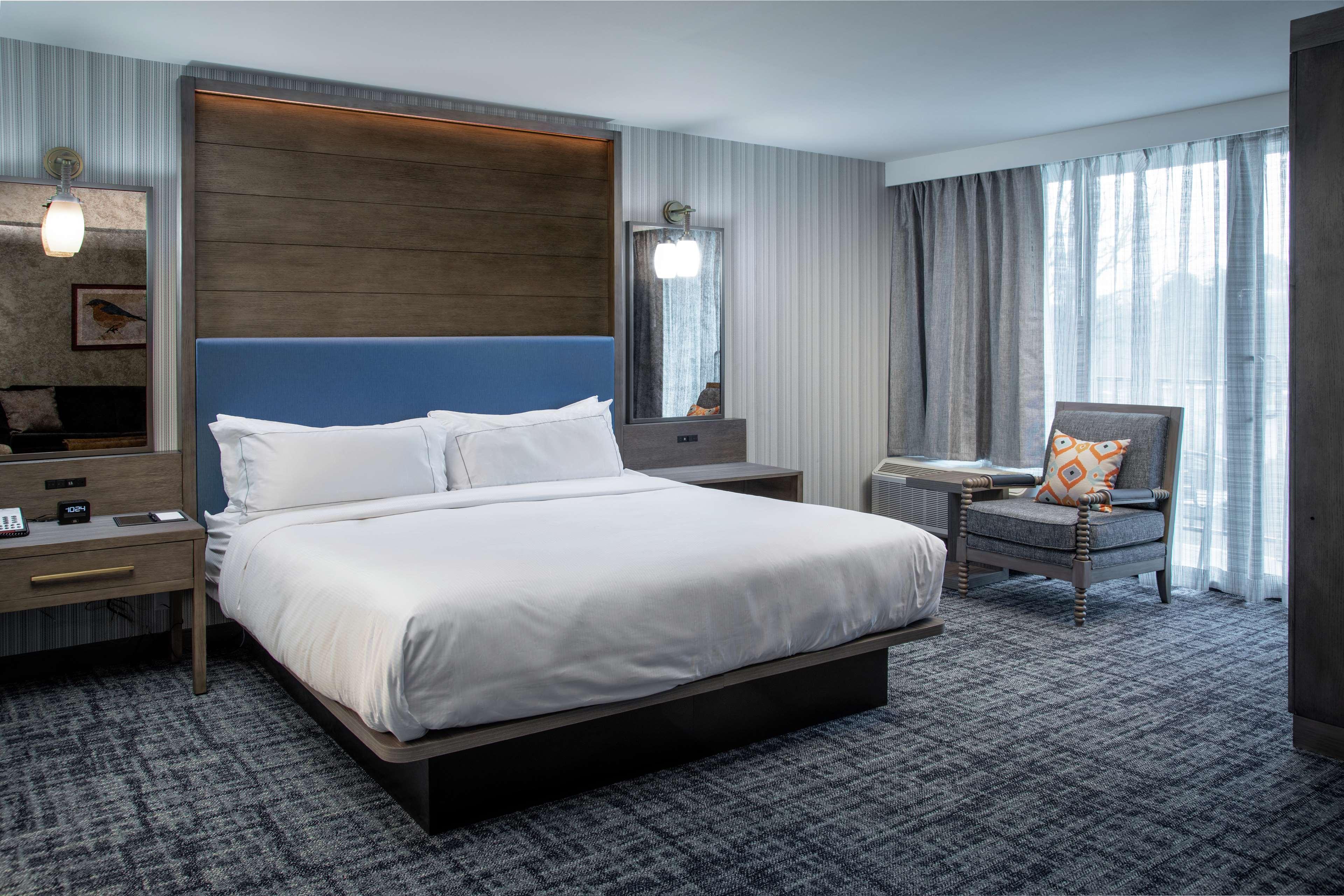 Double Accessible King Size Bed