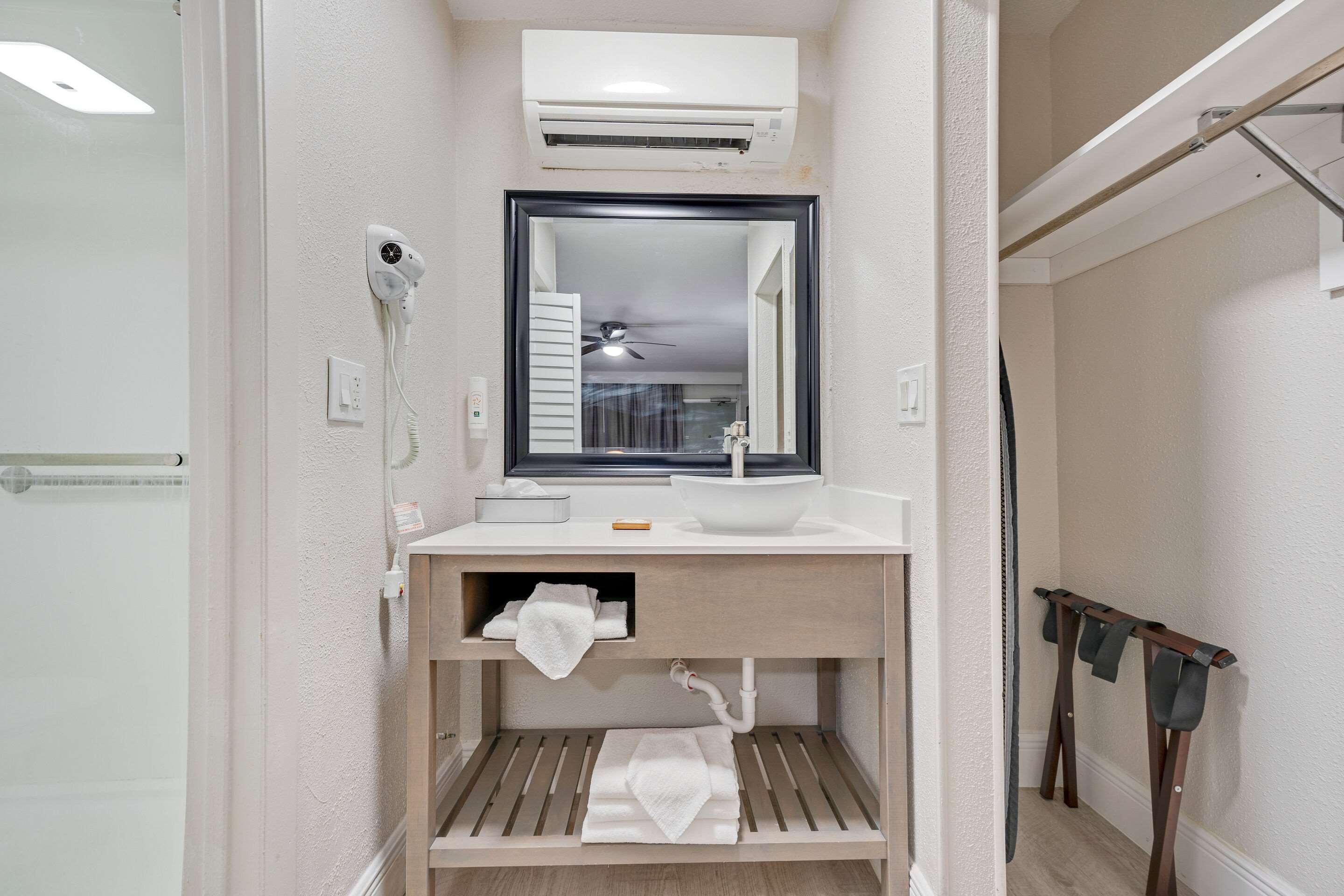 Double Two Queen Beds Non Smoking