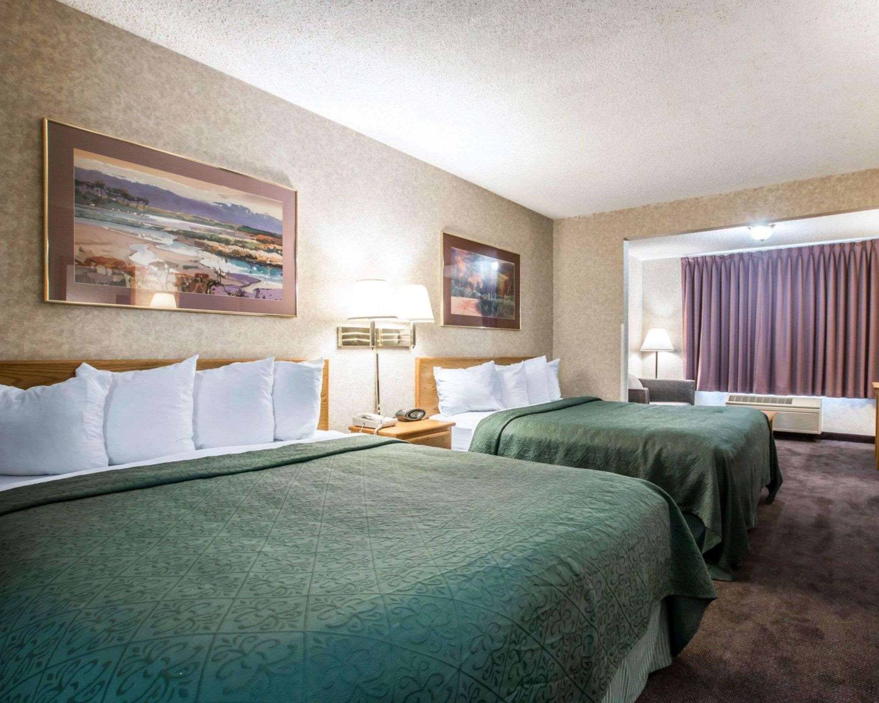 Suite Two Queen Beds Non Smoking