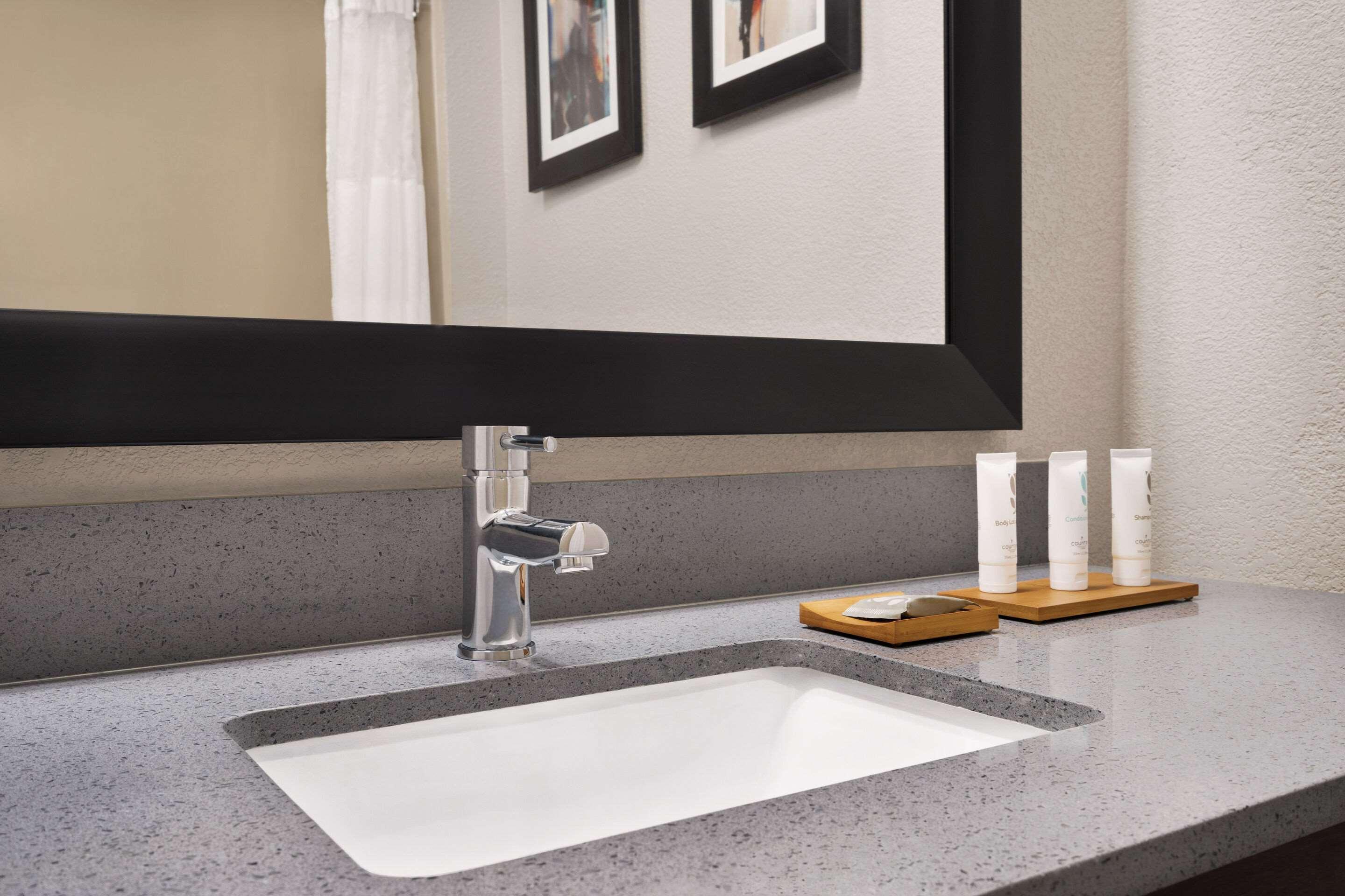 Suite Two Queen Beds