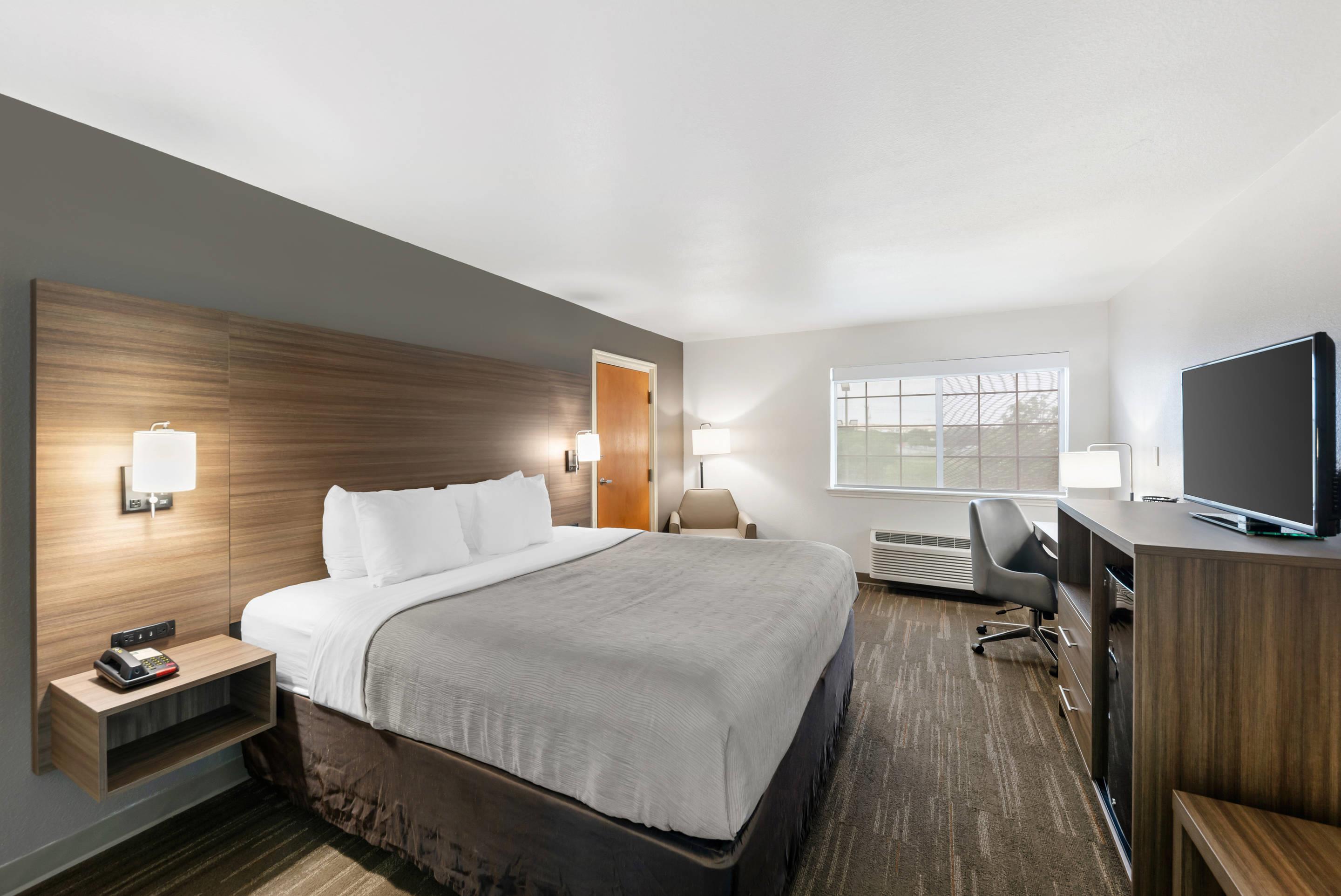 Double King Bed Non Smoking