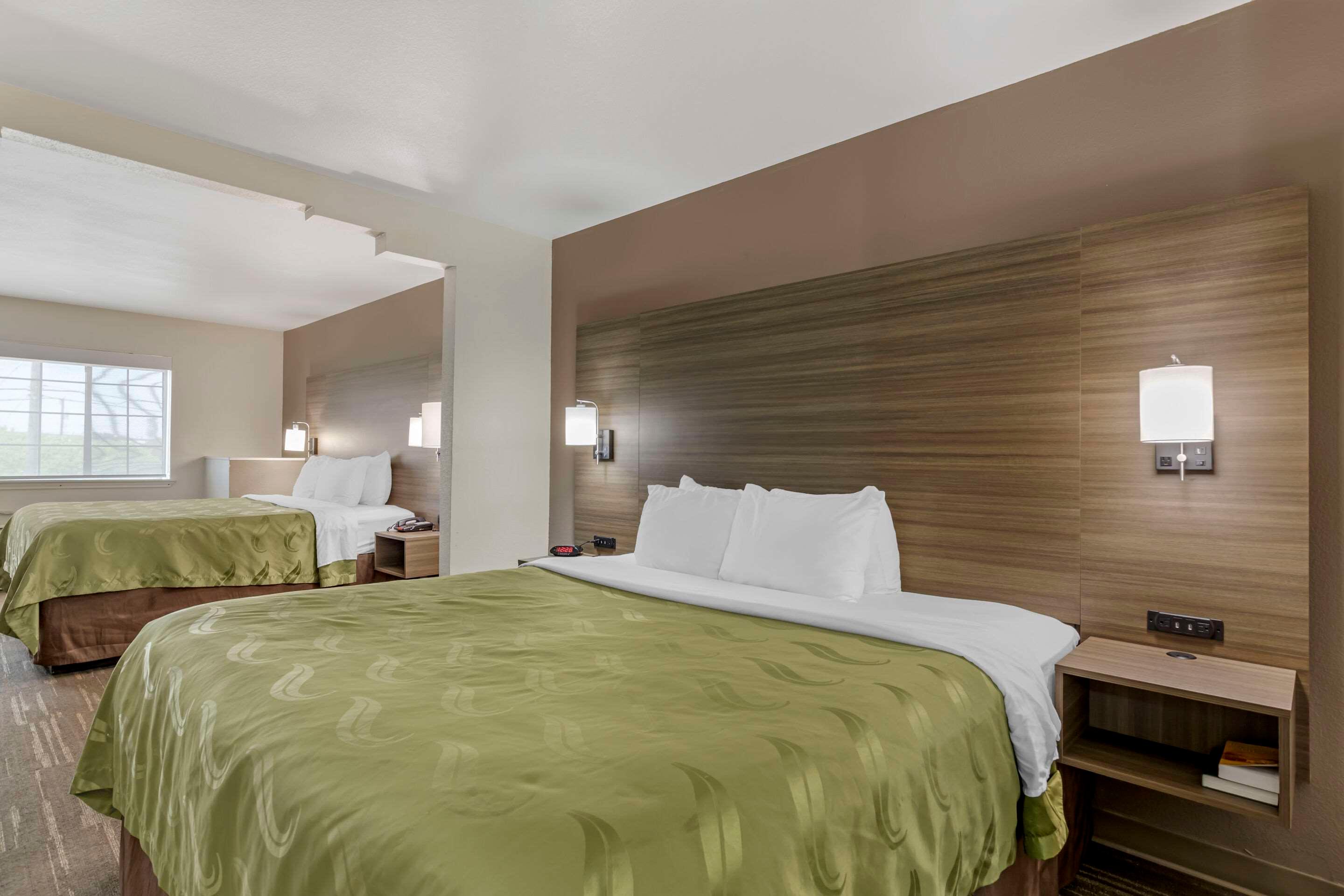 Double Two Queen Beds Non Smoking