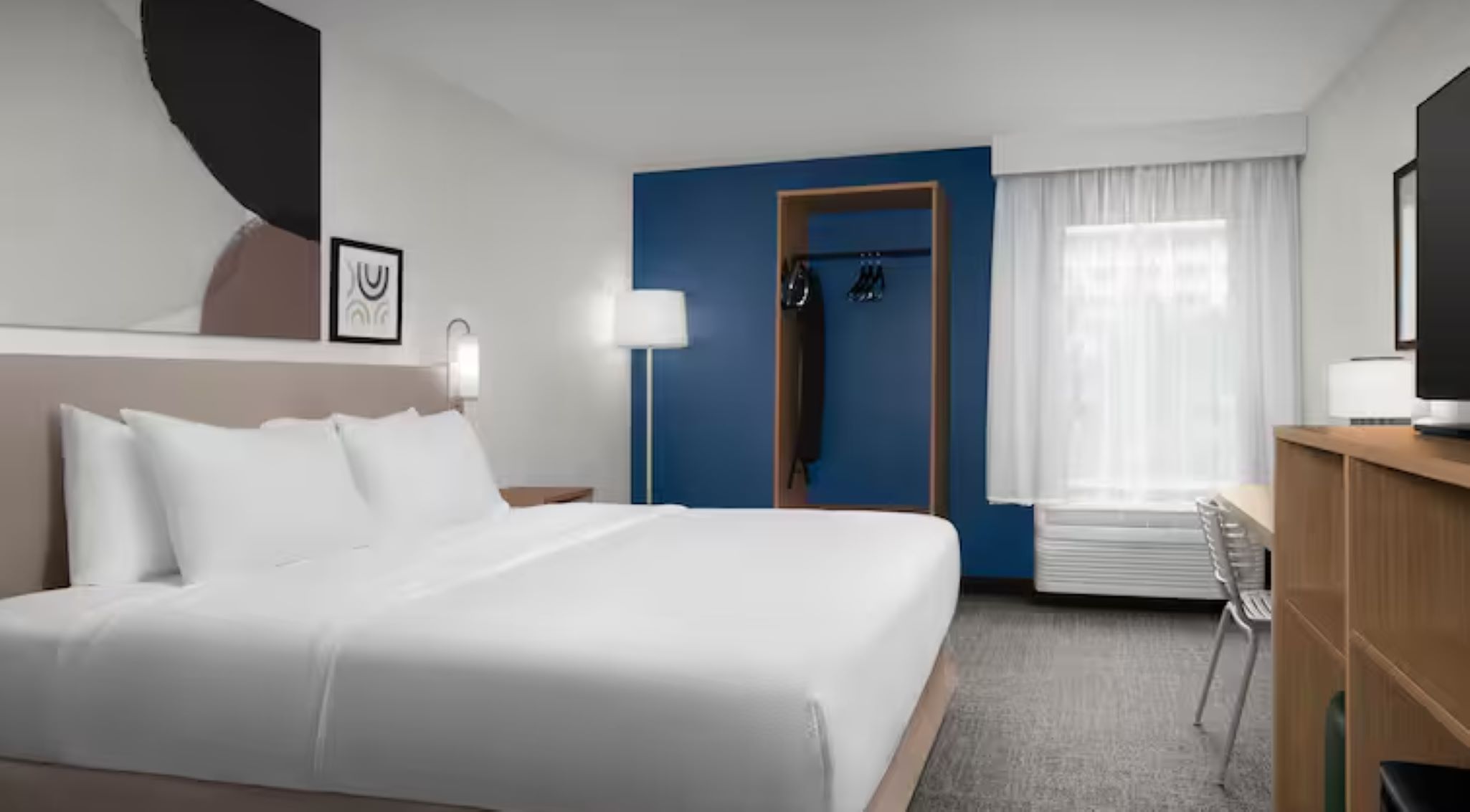 Double Accessible King Size Bed