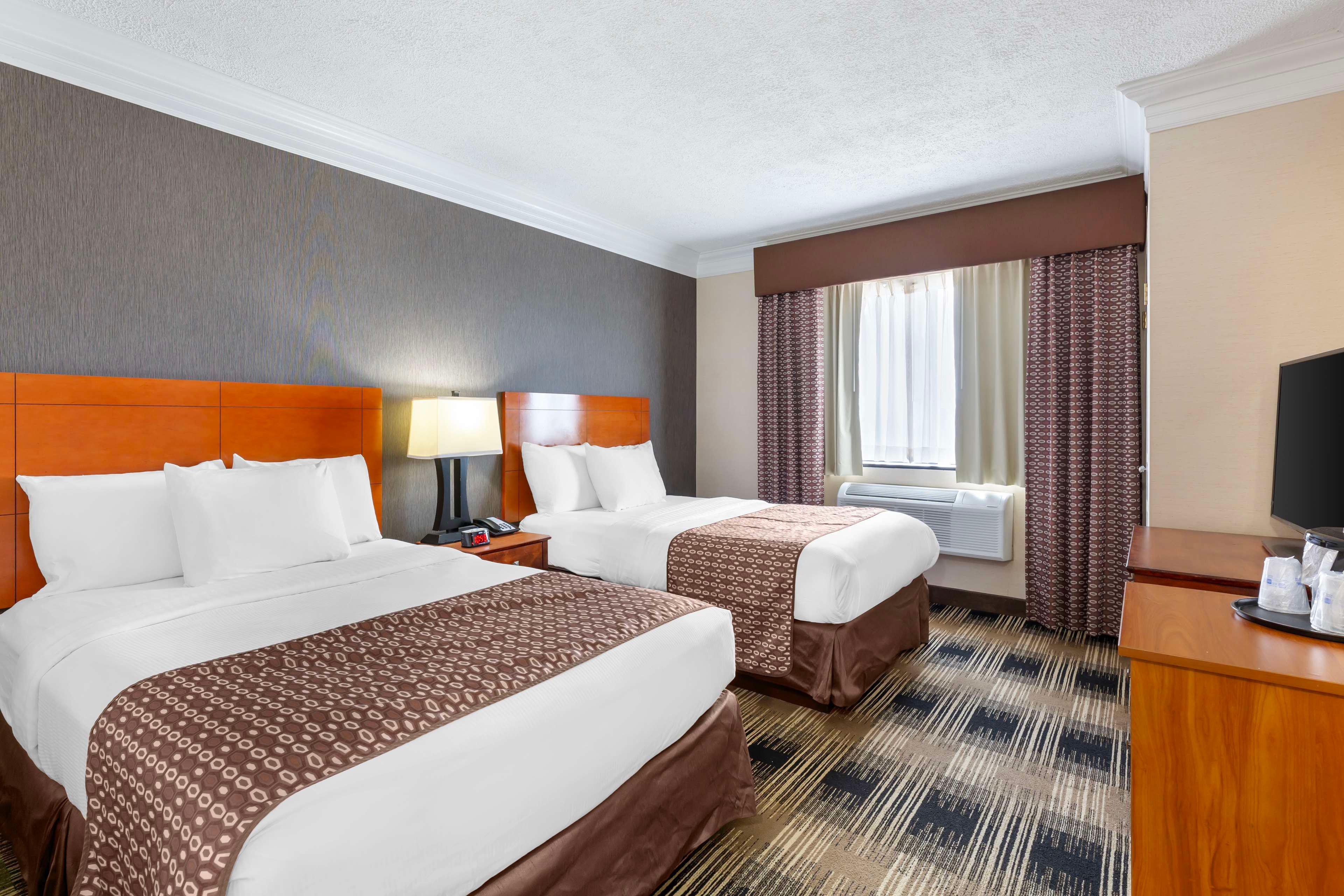 Quadruple Two Double Beds