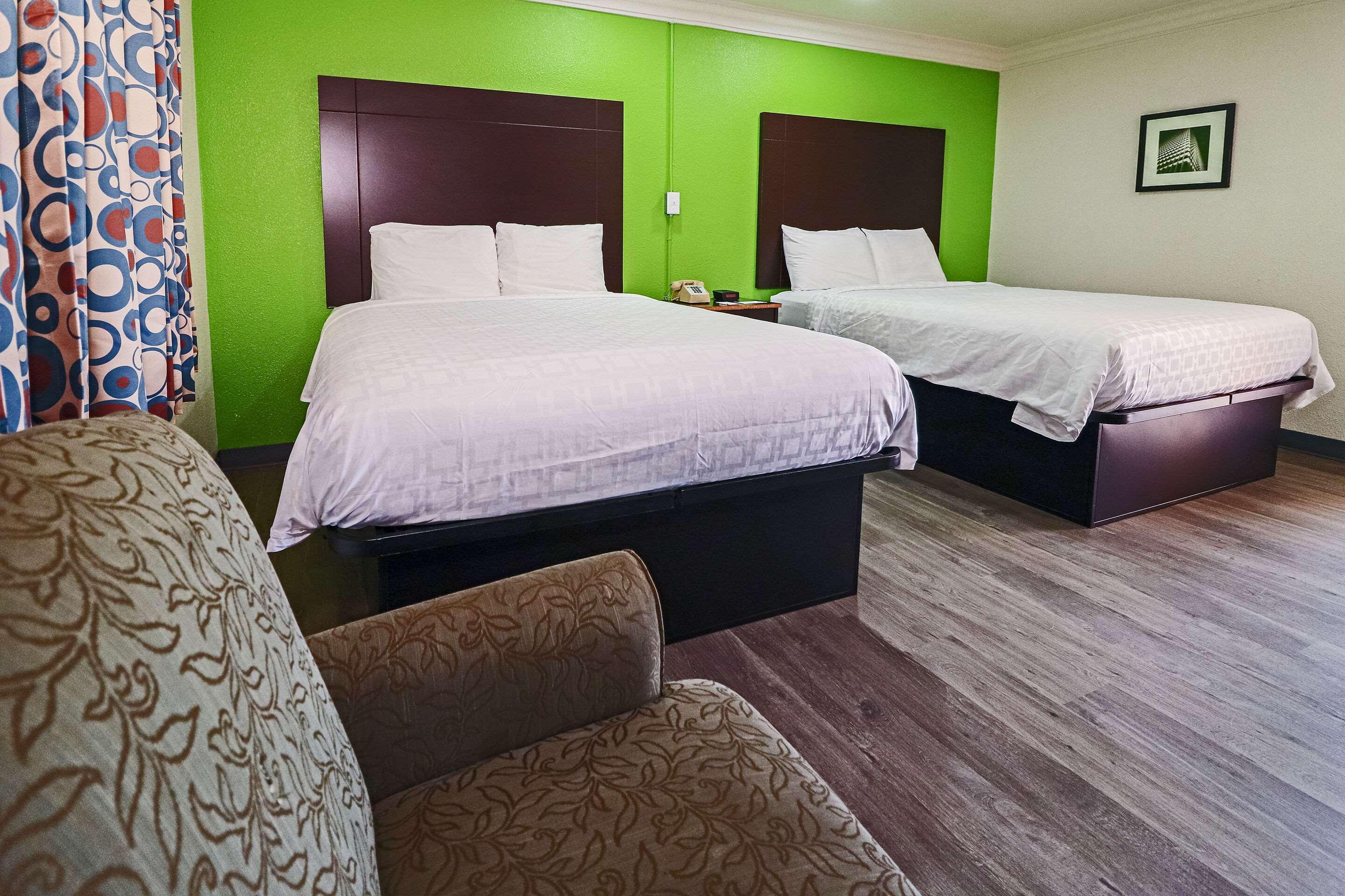 Double Two Queen Beds Non Smoking