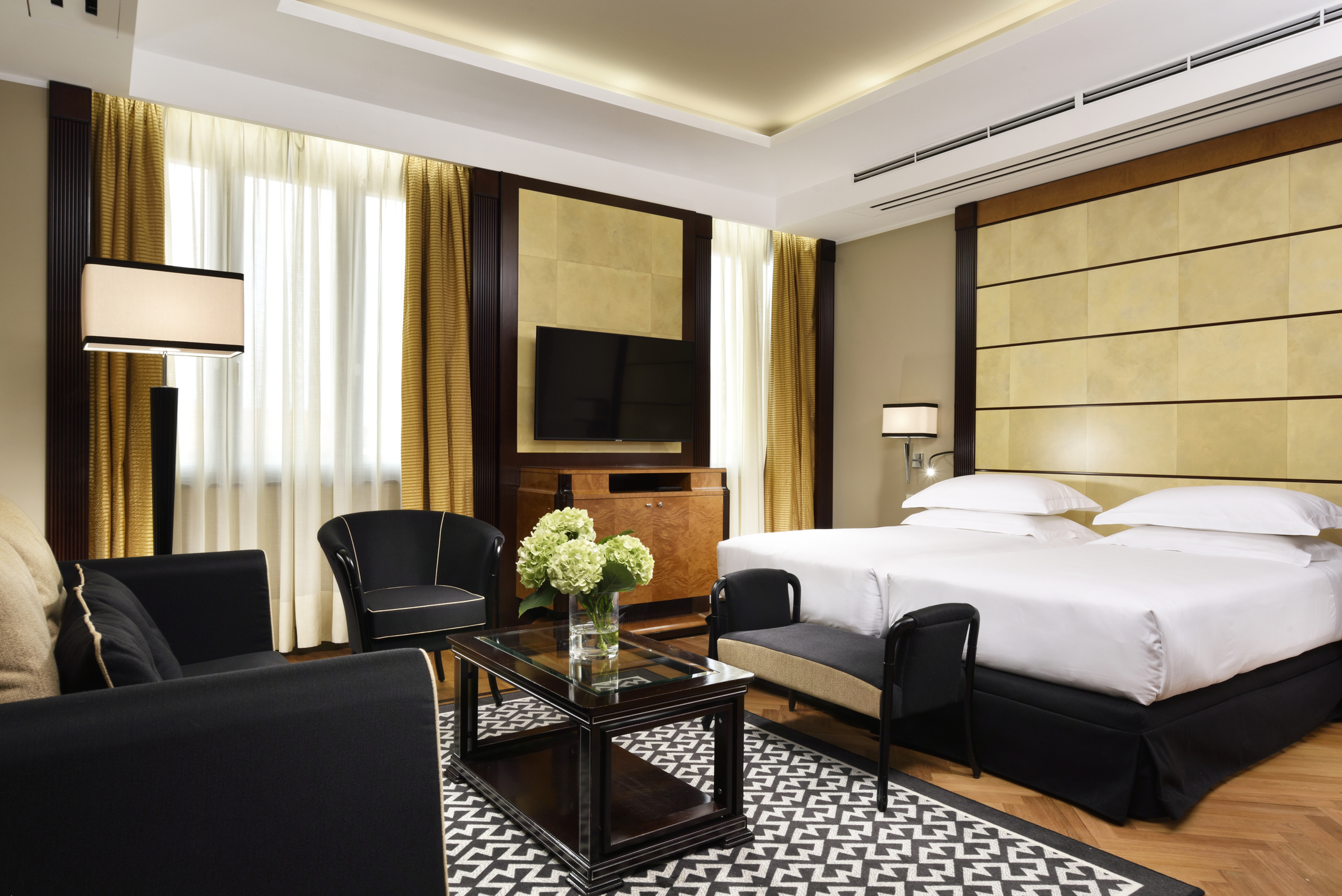 Junior Suite City View