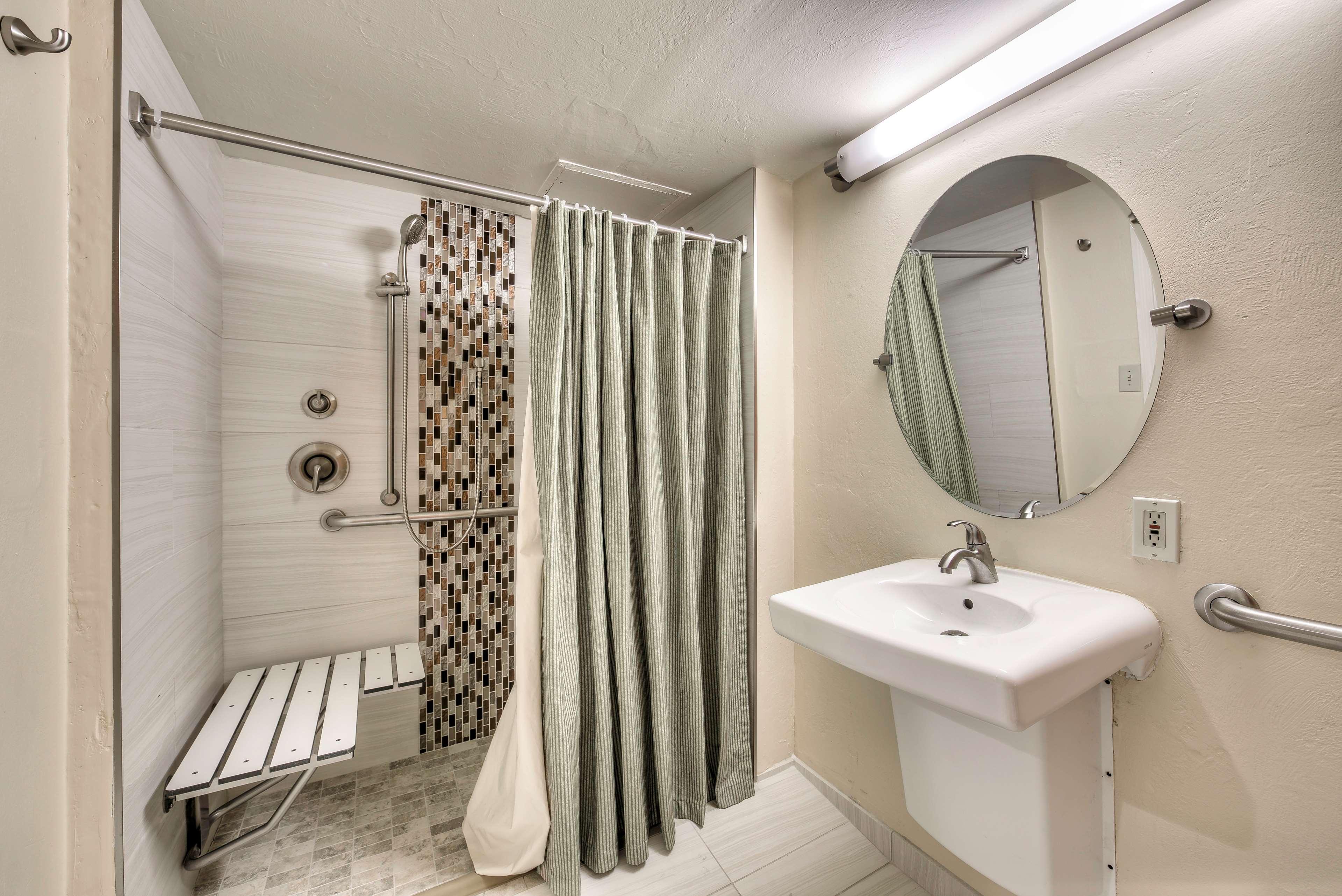 Double Accessible-two Queen Beds