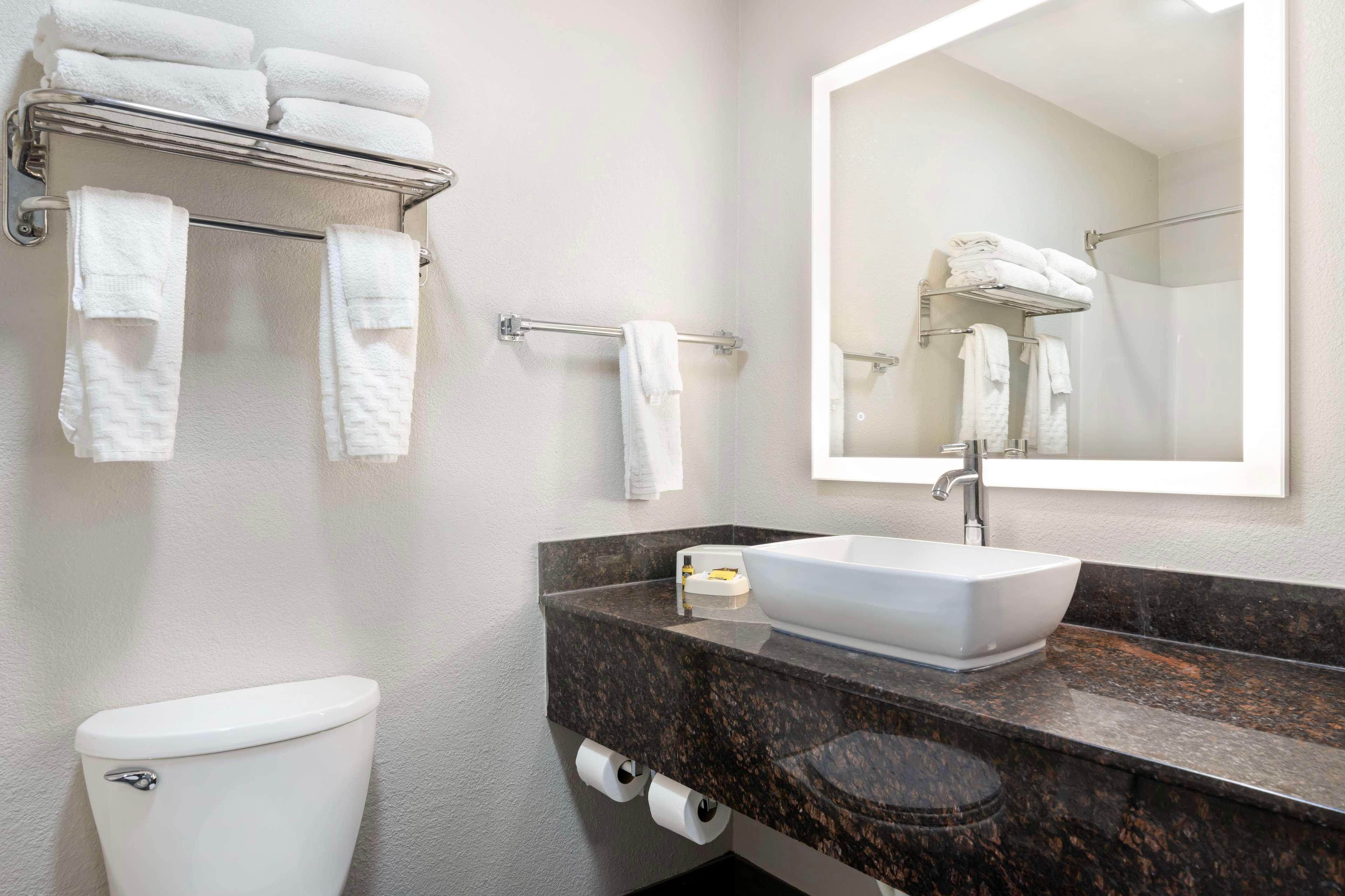 Suite Two Queen Beds