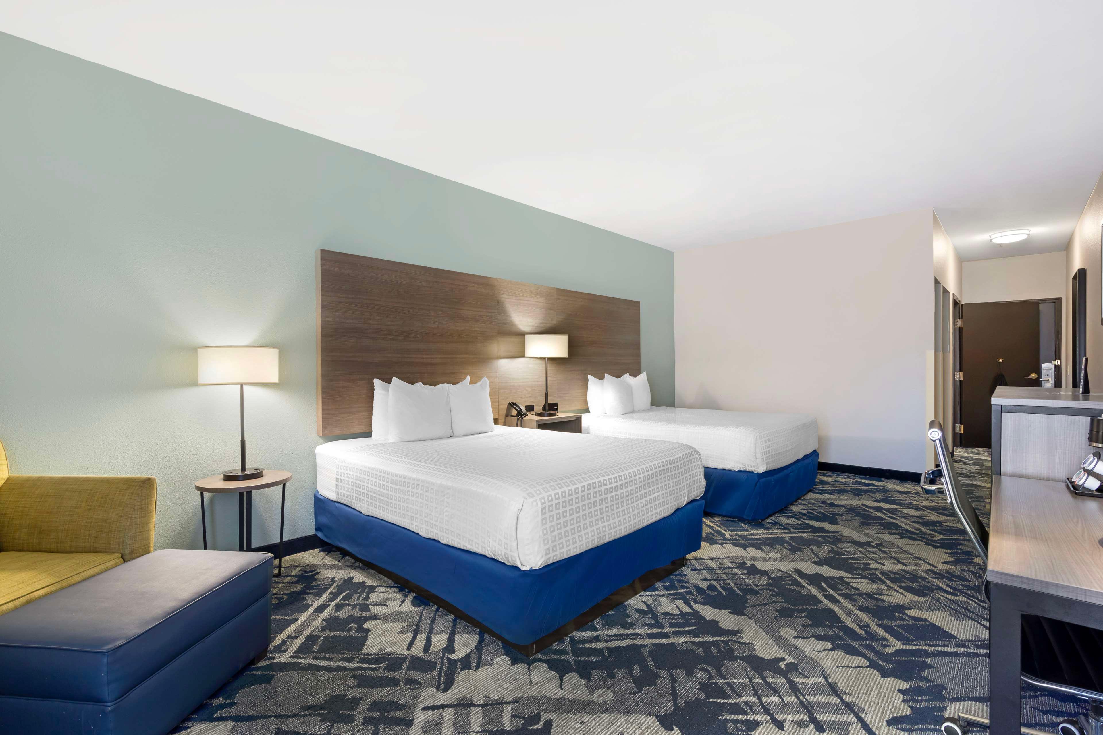 Suite Two Queen Beds