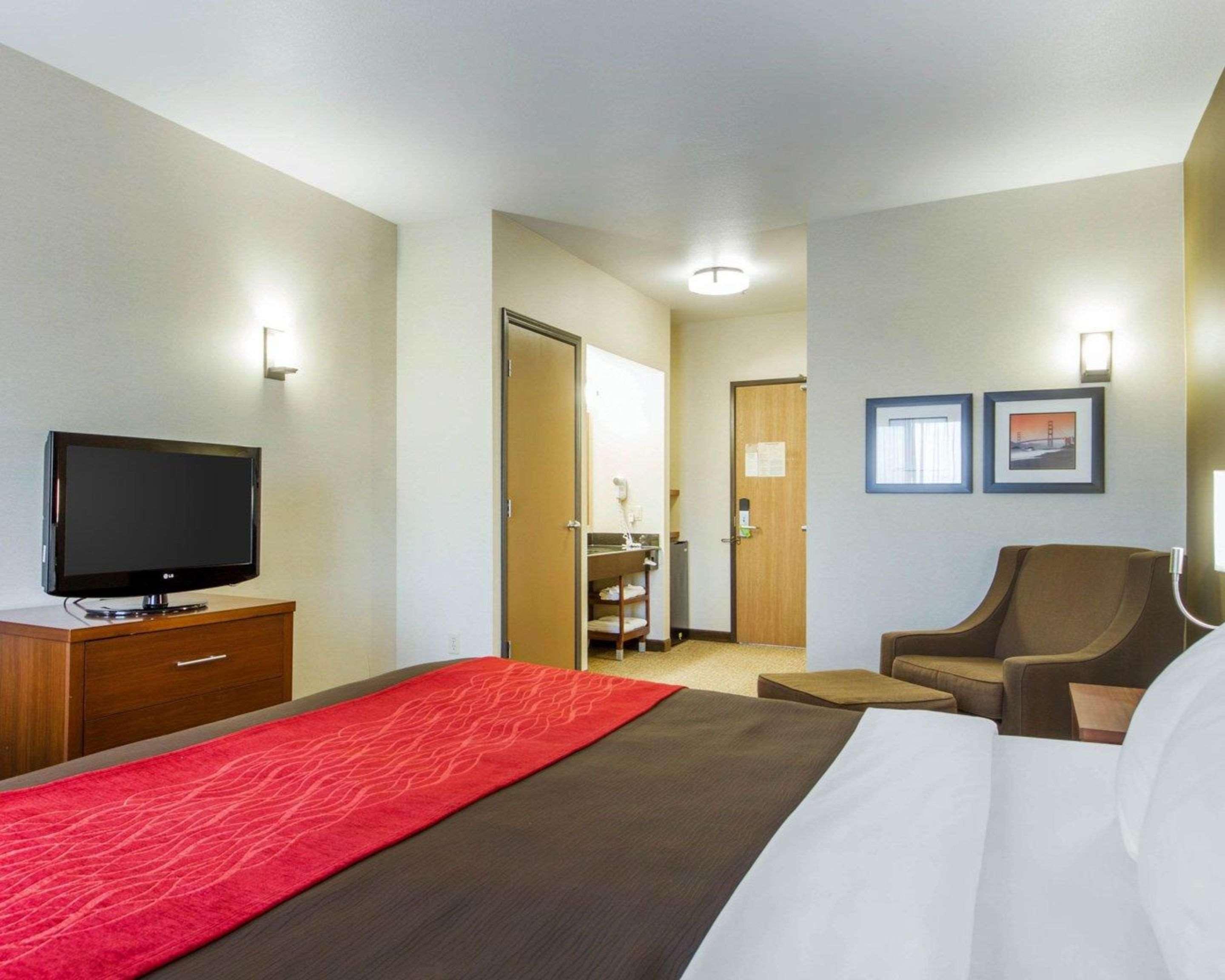 Double King Bed Non Smoking