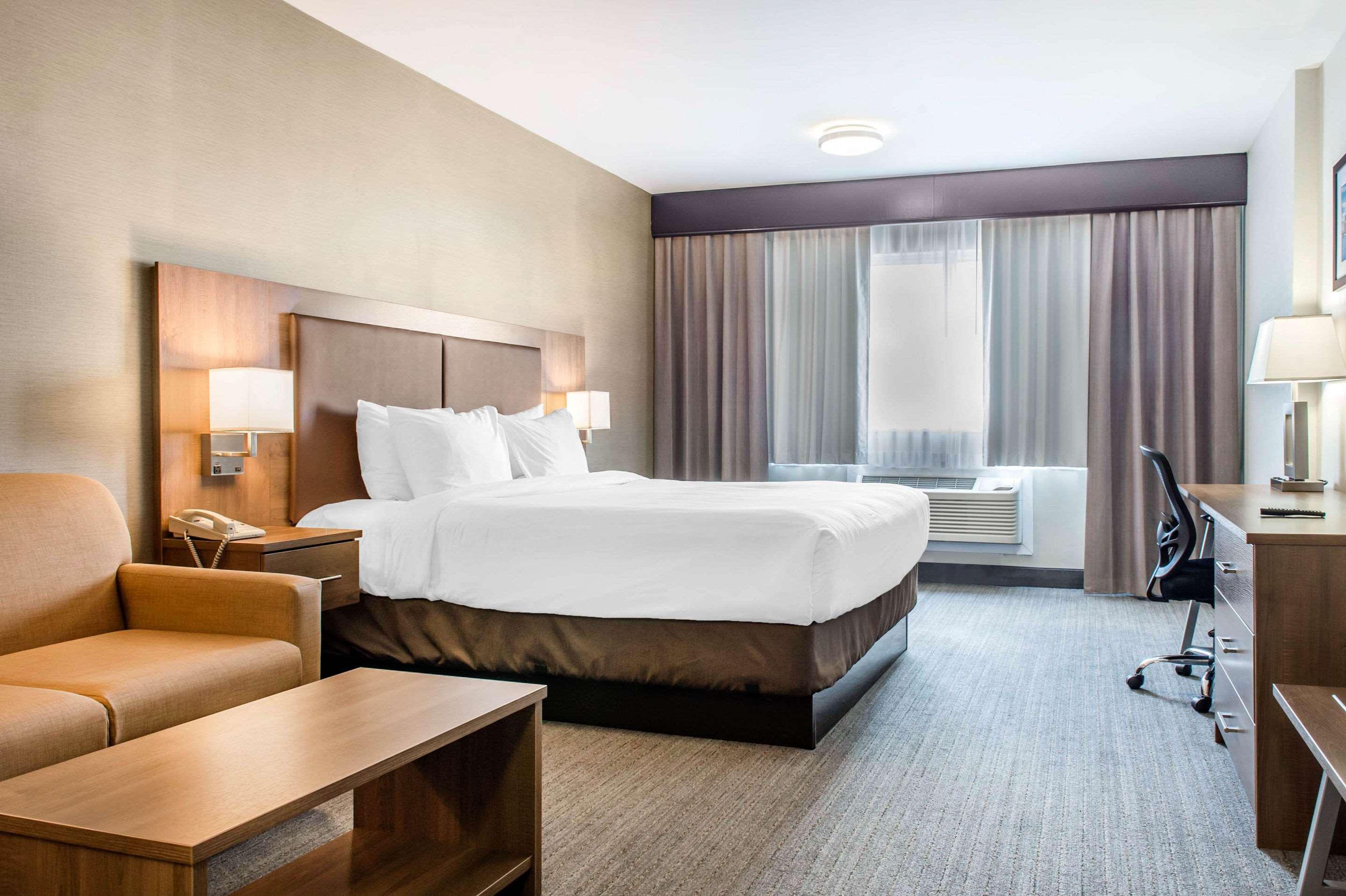 Double King Bed Non Smoking