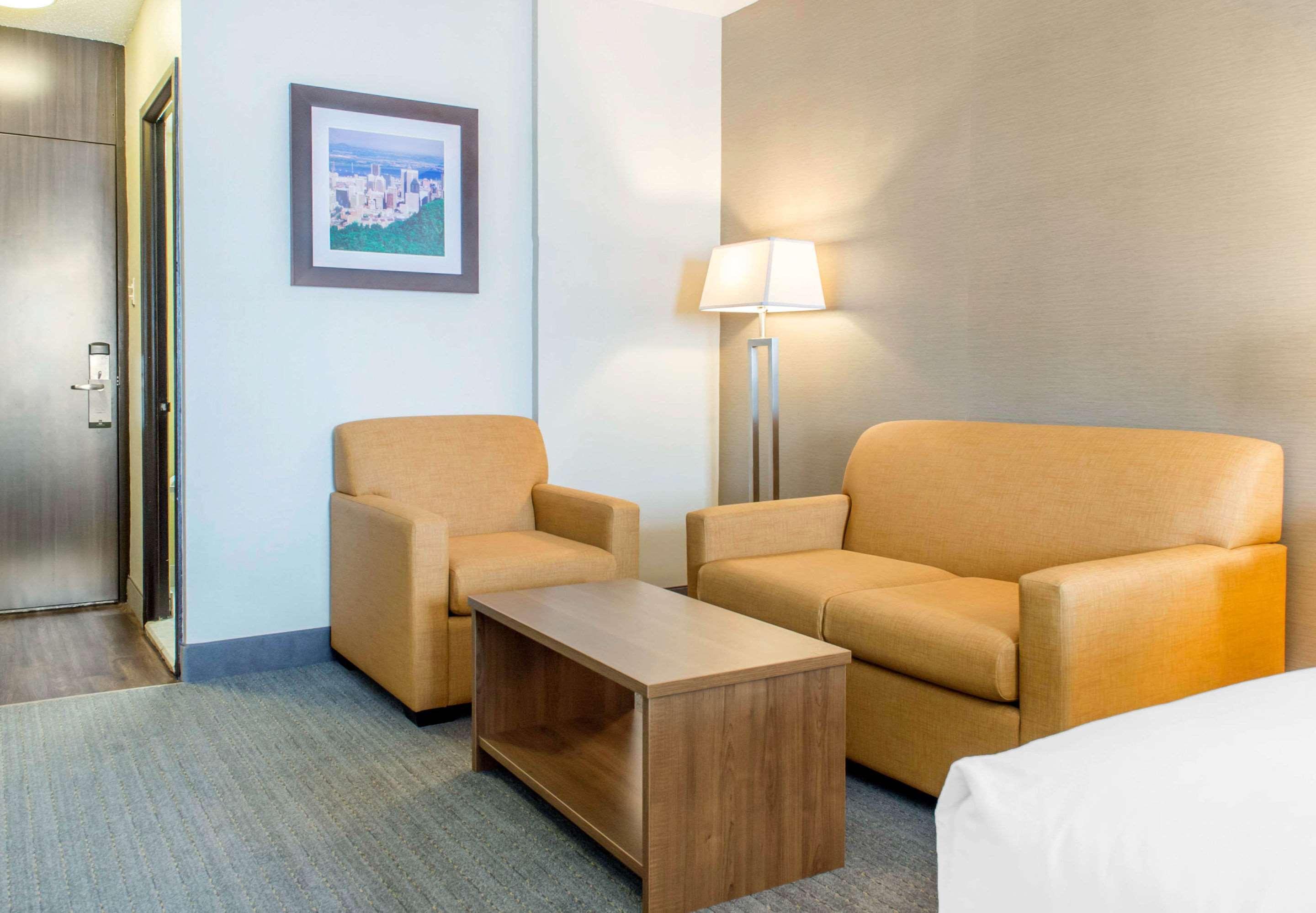 Double King Bed Non Smoking