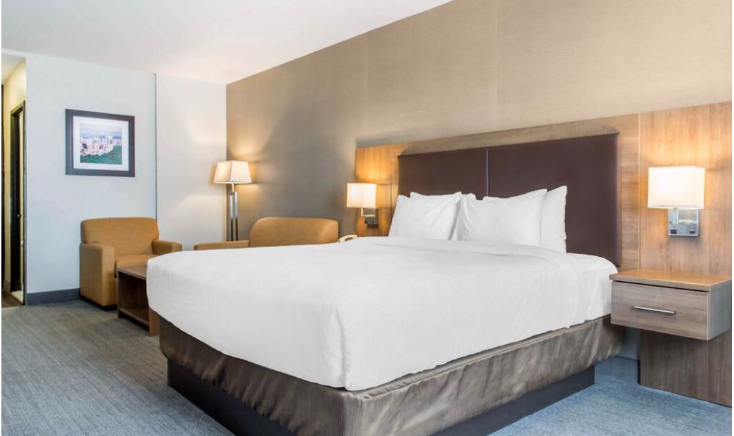 Double King Bed Non Smoking