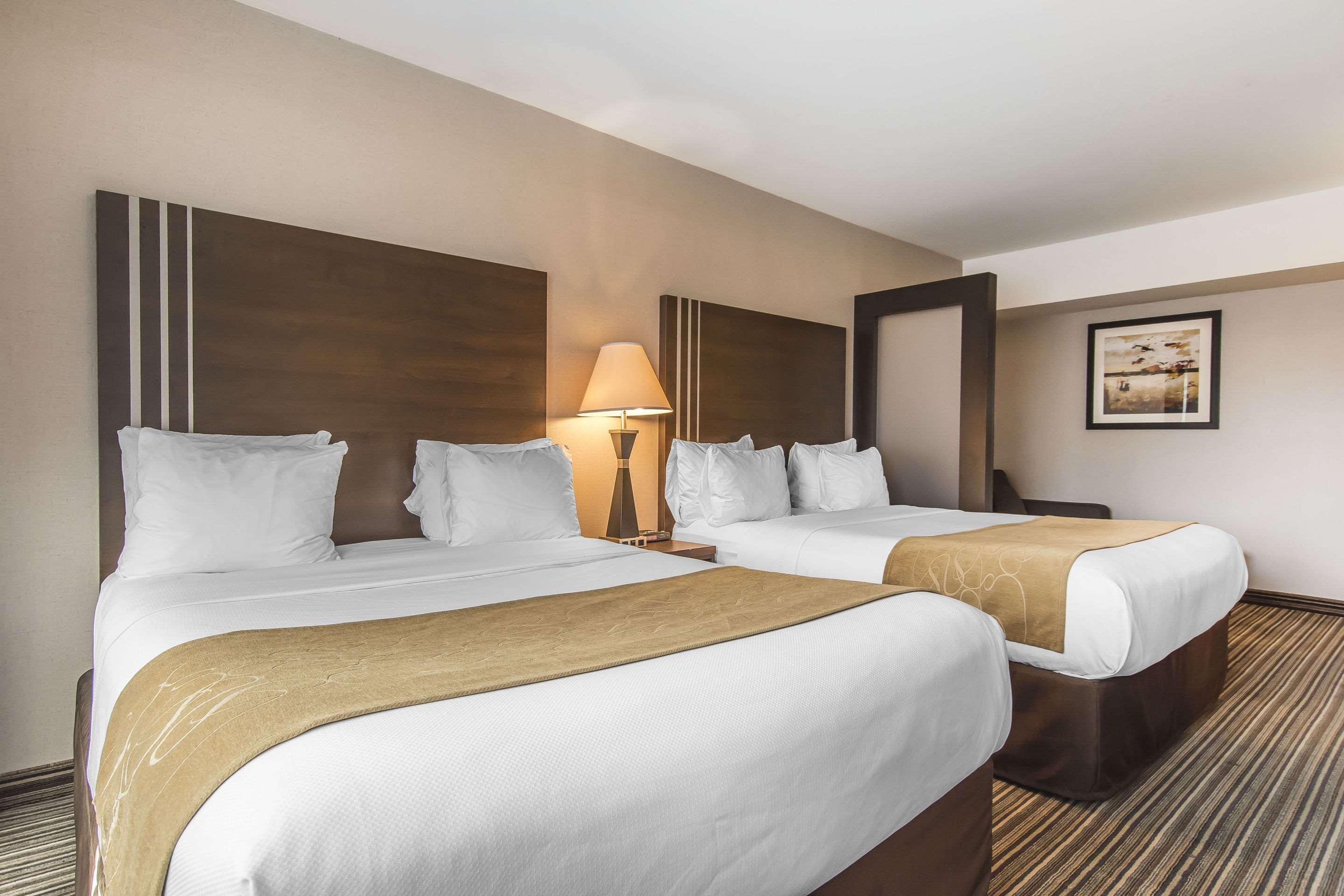 Double Two Queen Beds Non Smoking