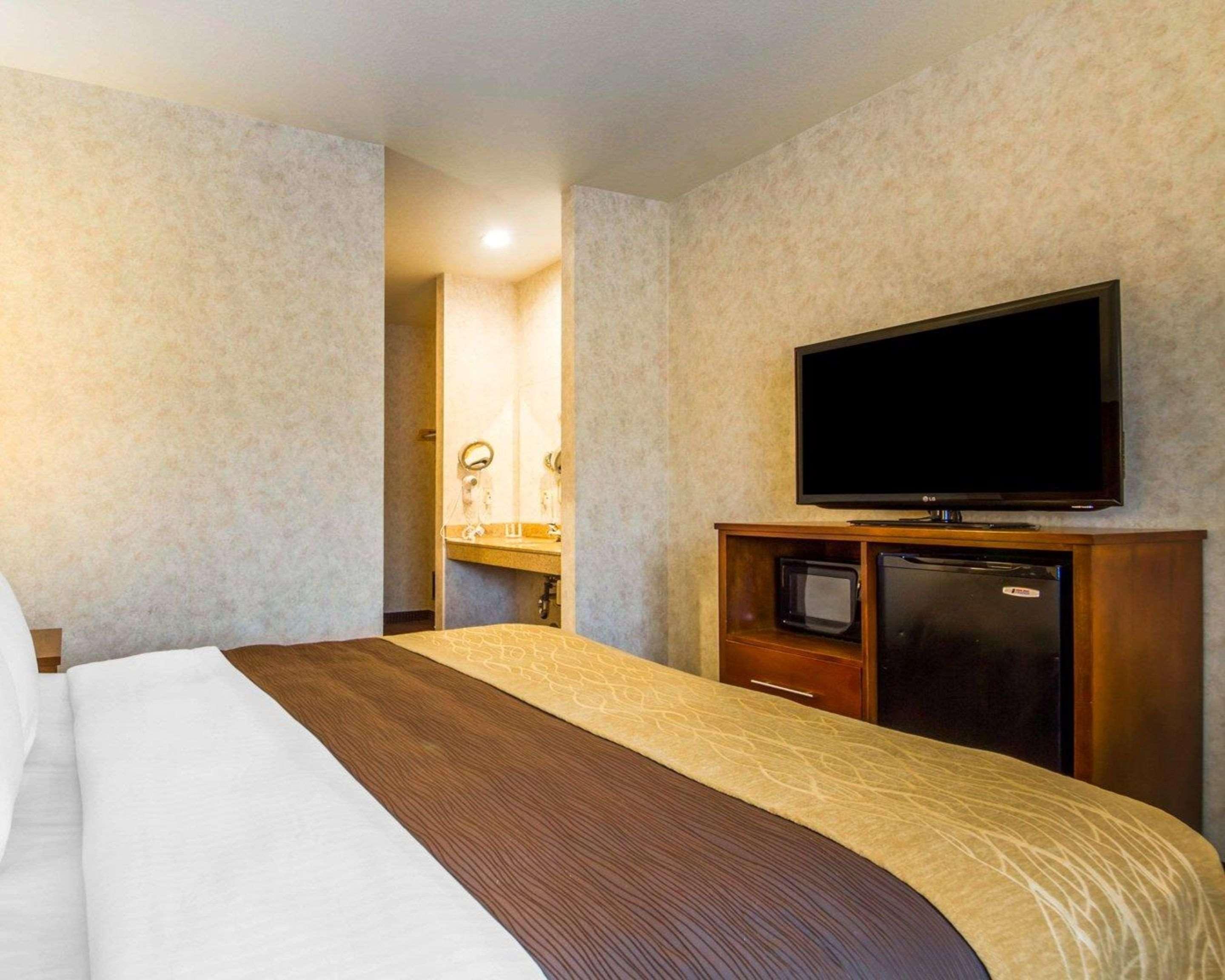 Double King Bed Non Smoking