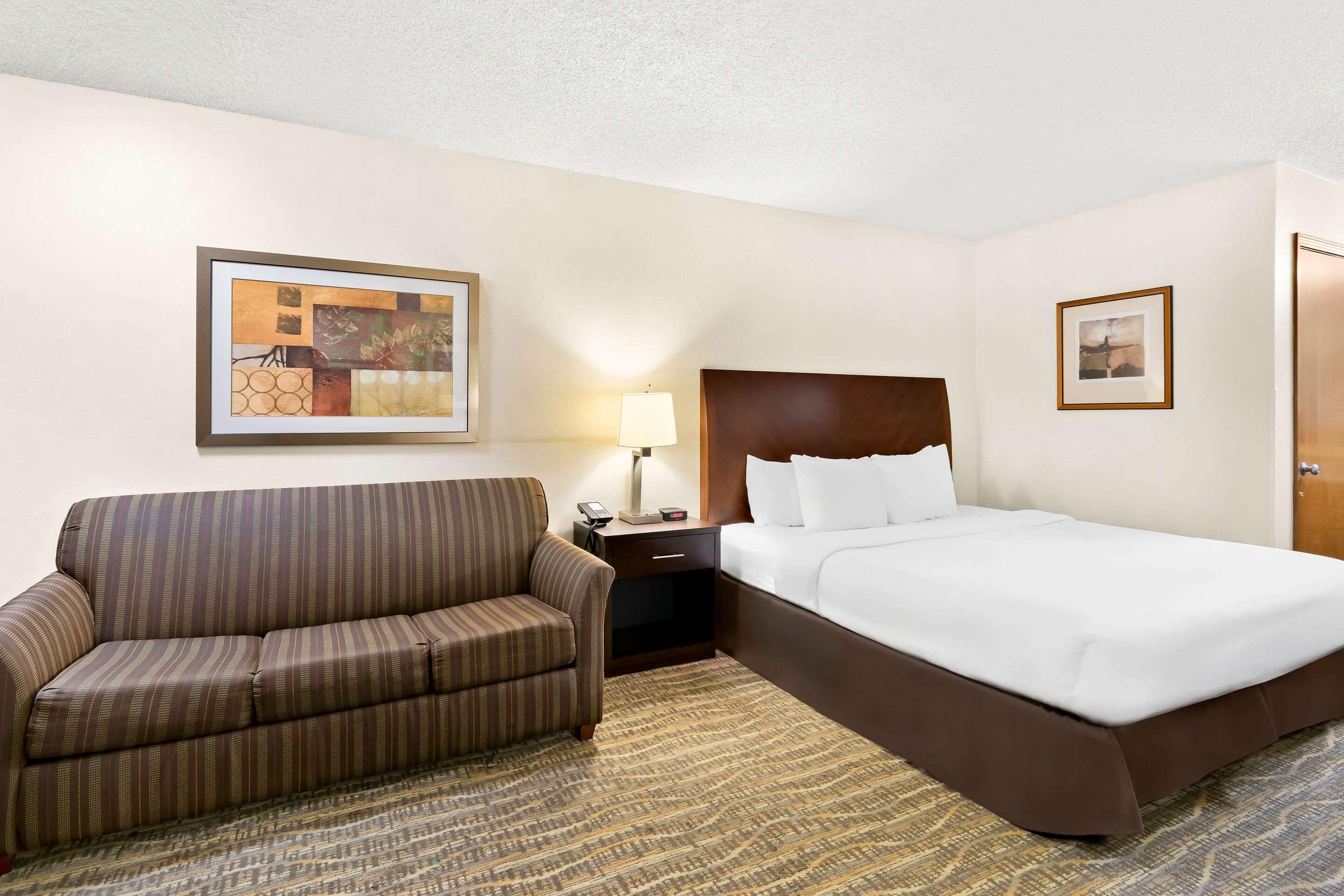 Double Queen Size Bed