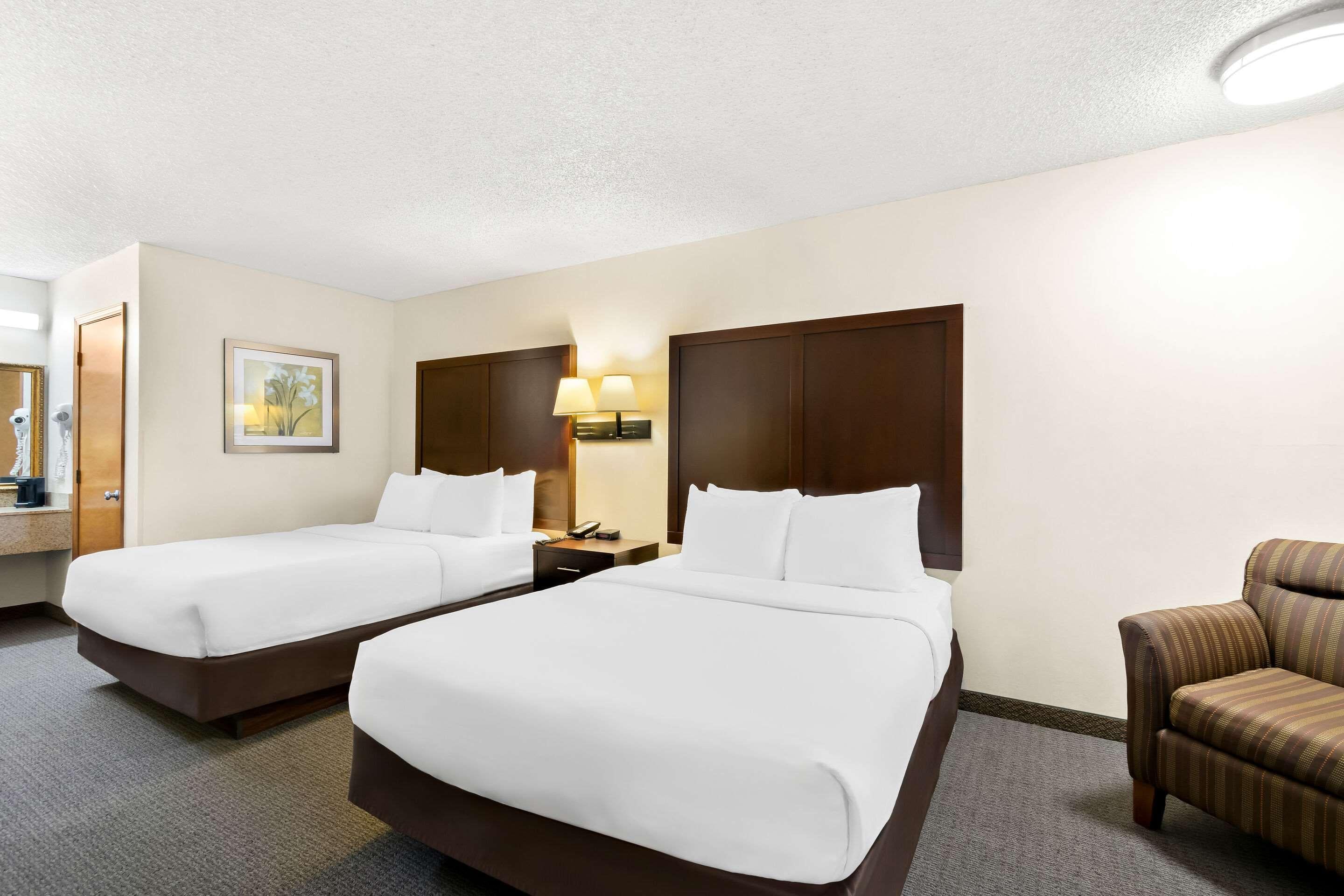 Double Two Queen Beds Non Smoking