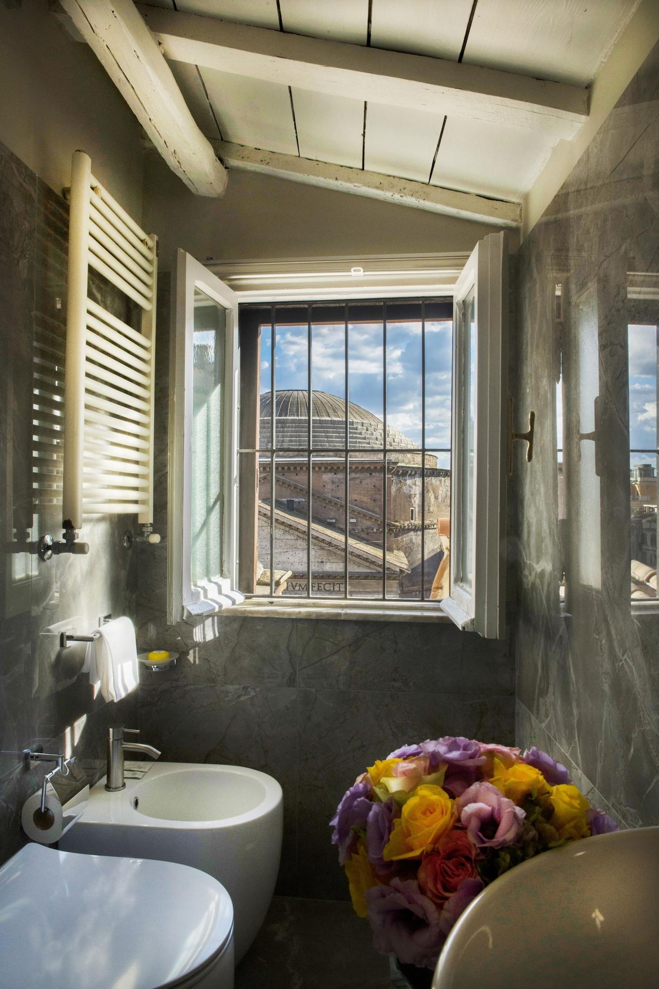 Double Deluxe One Bed