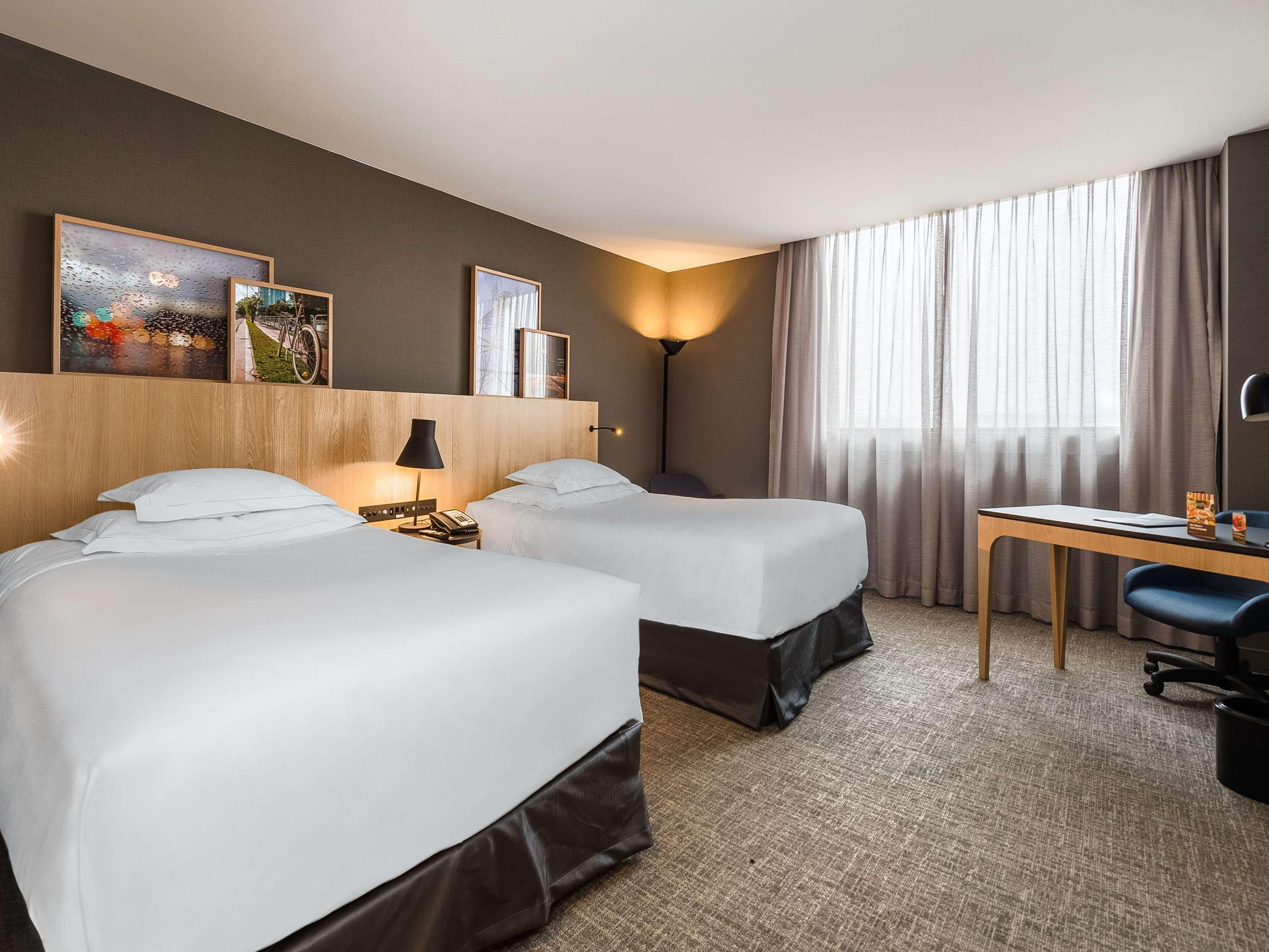 Twin Deluxe Two Beds