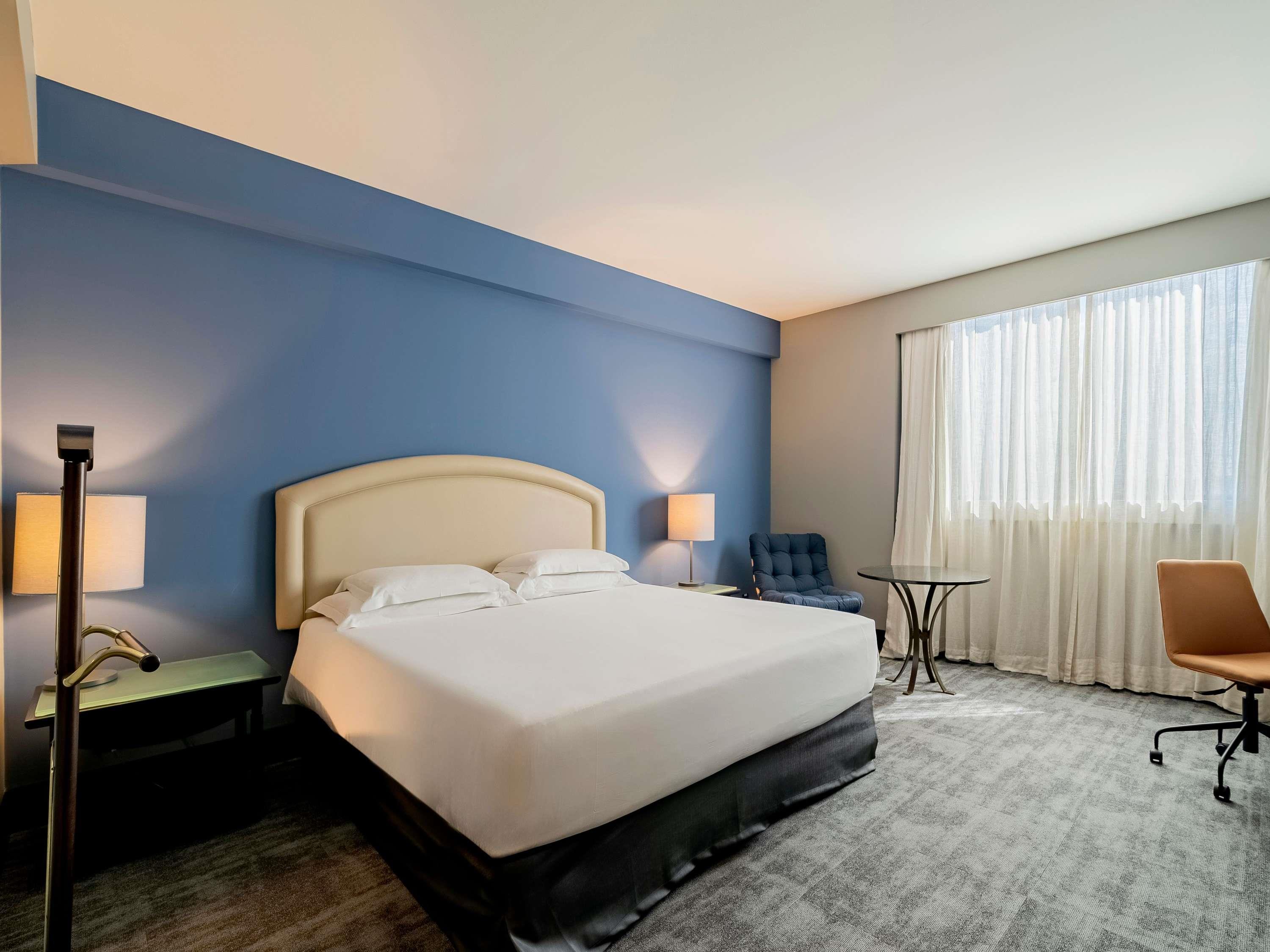 Double Superior King Bed