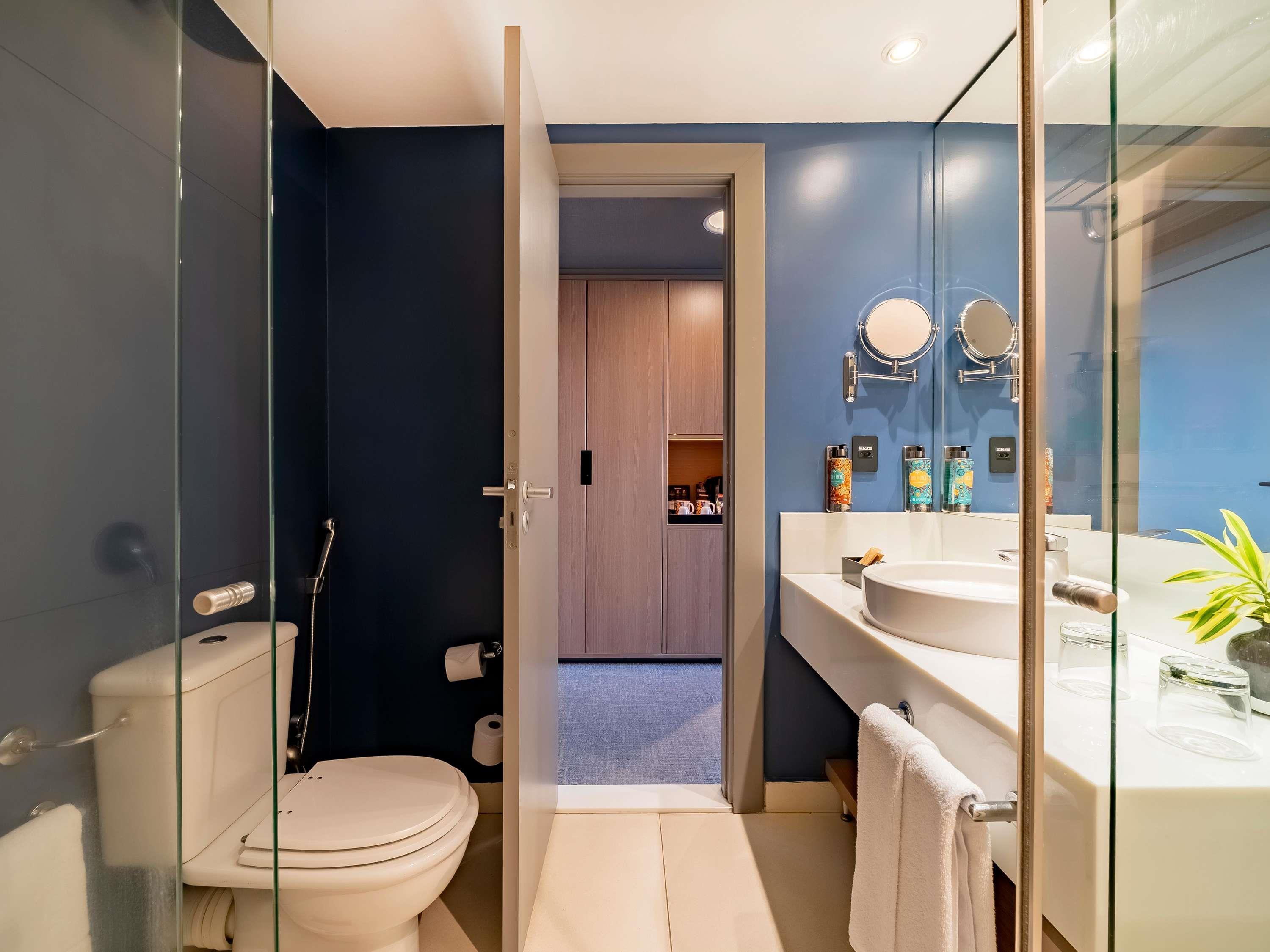 Twin Deluxe Two Beds