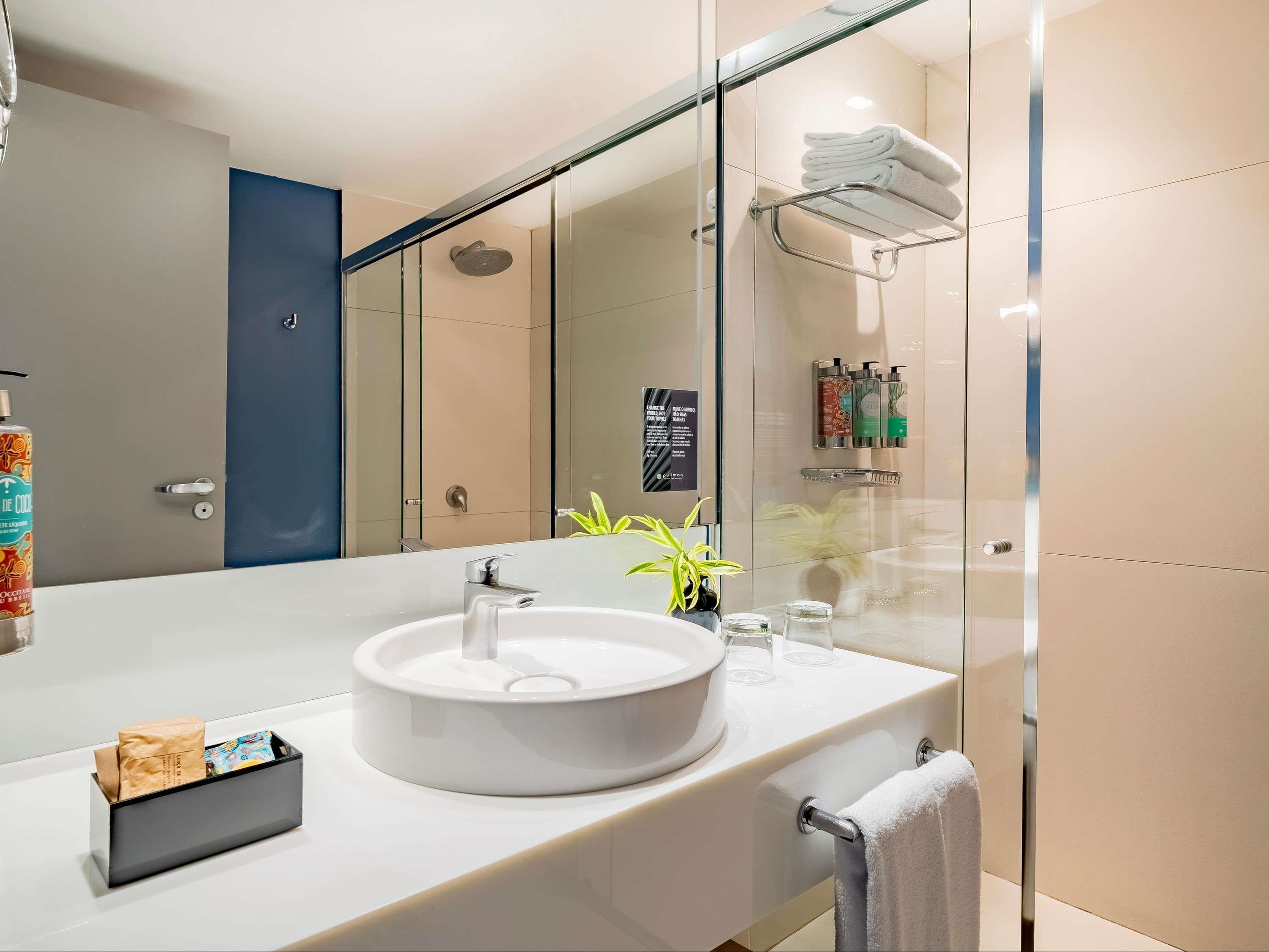 Twin Deluxe Two Beds