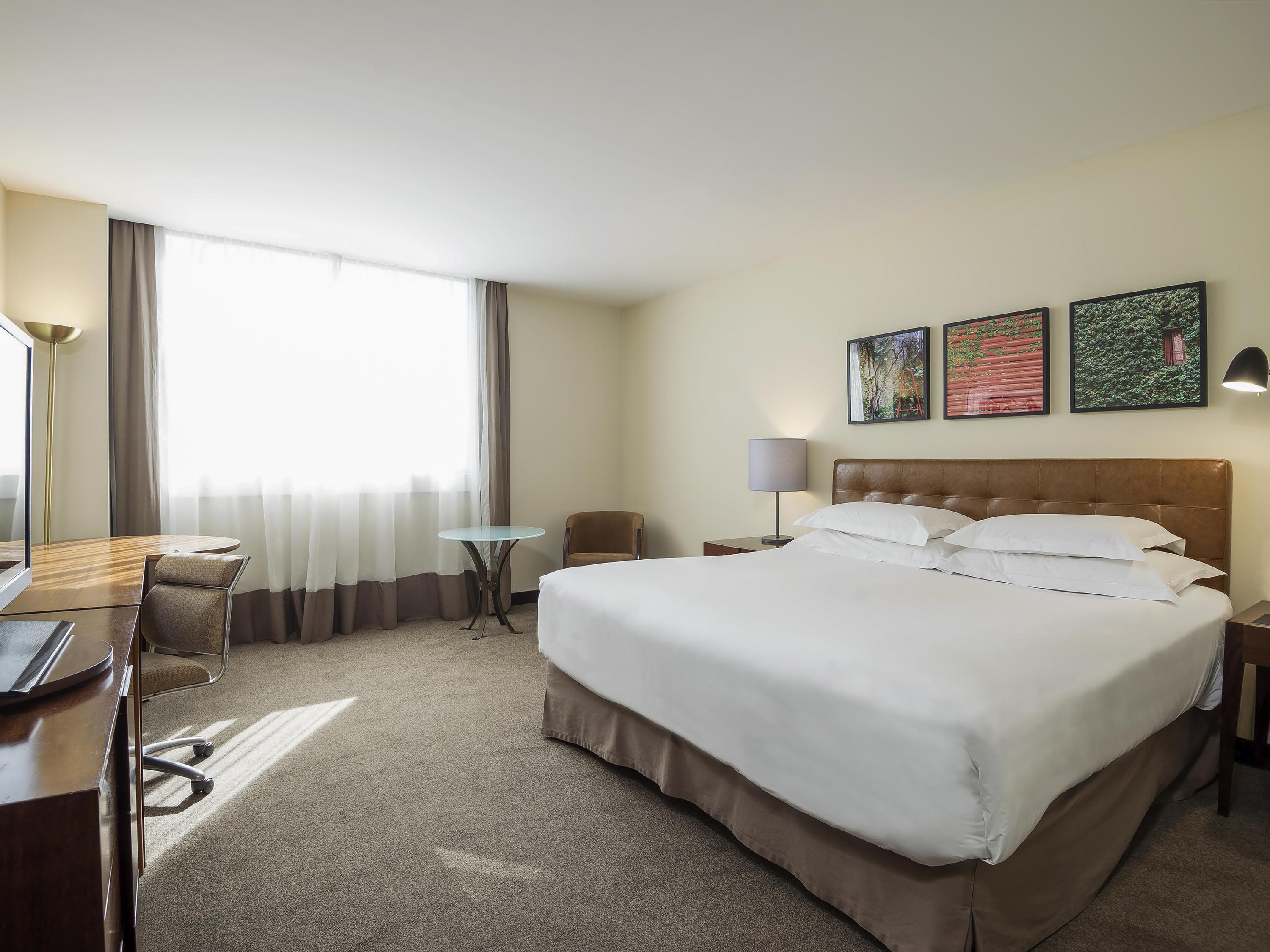 Double Superior King Bed