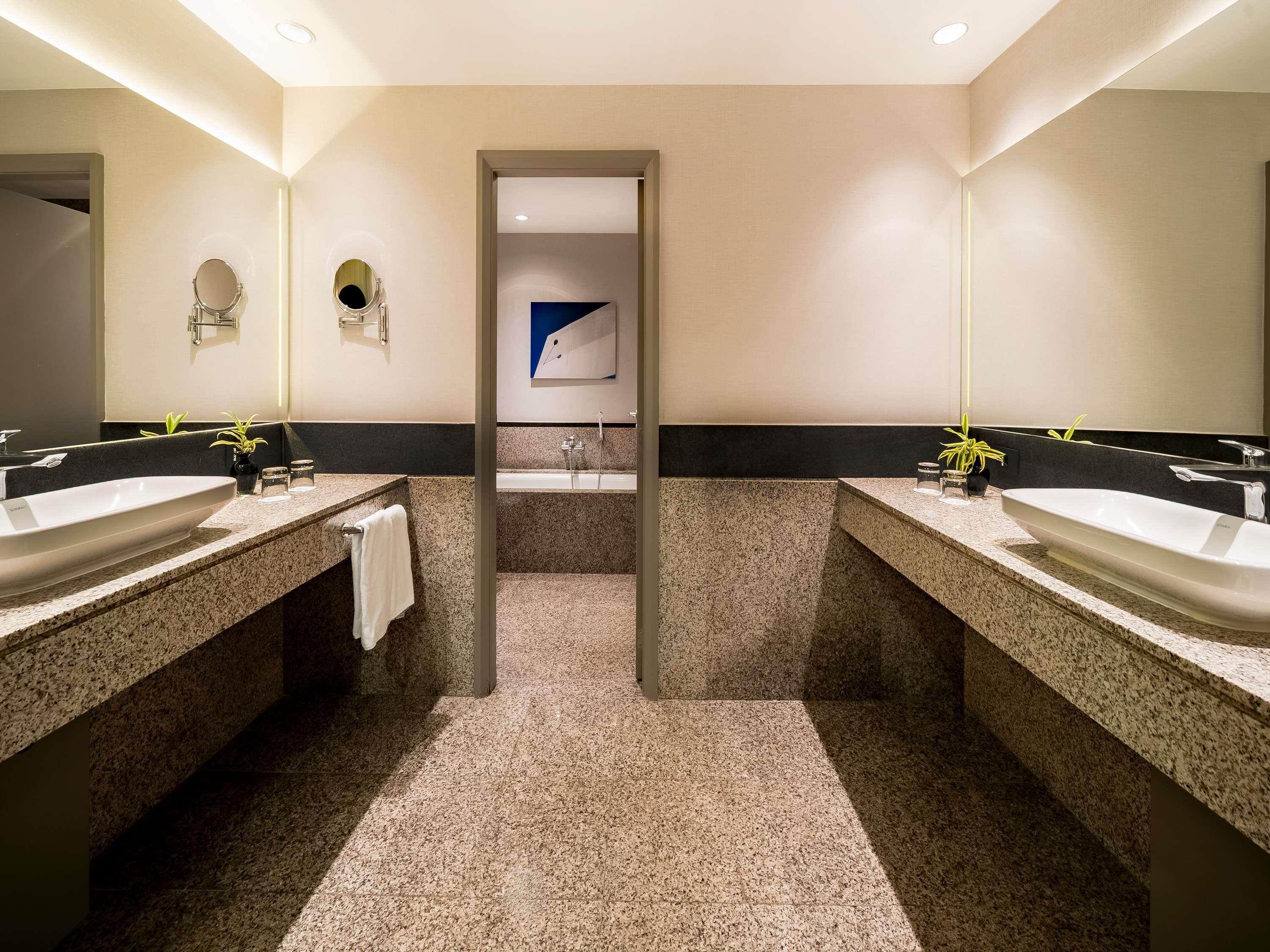 Suite Executive King Bed