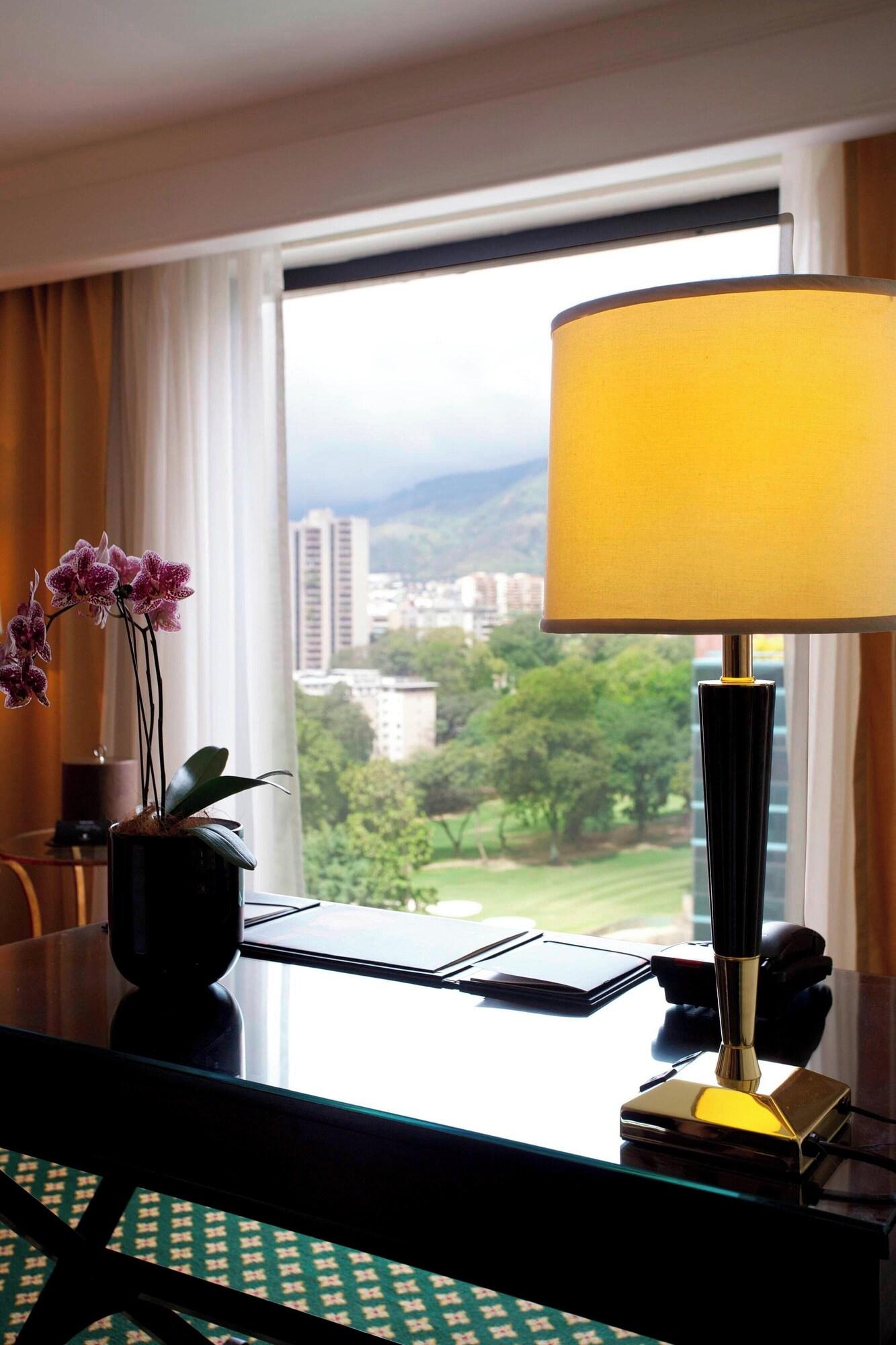 Double City View King Bed