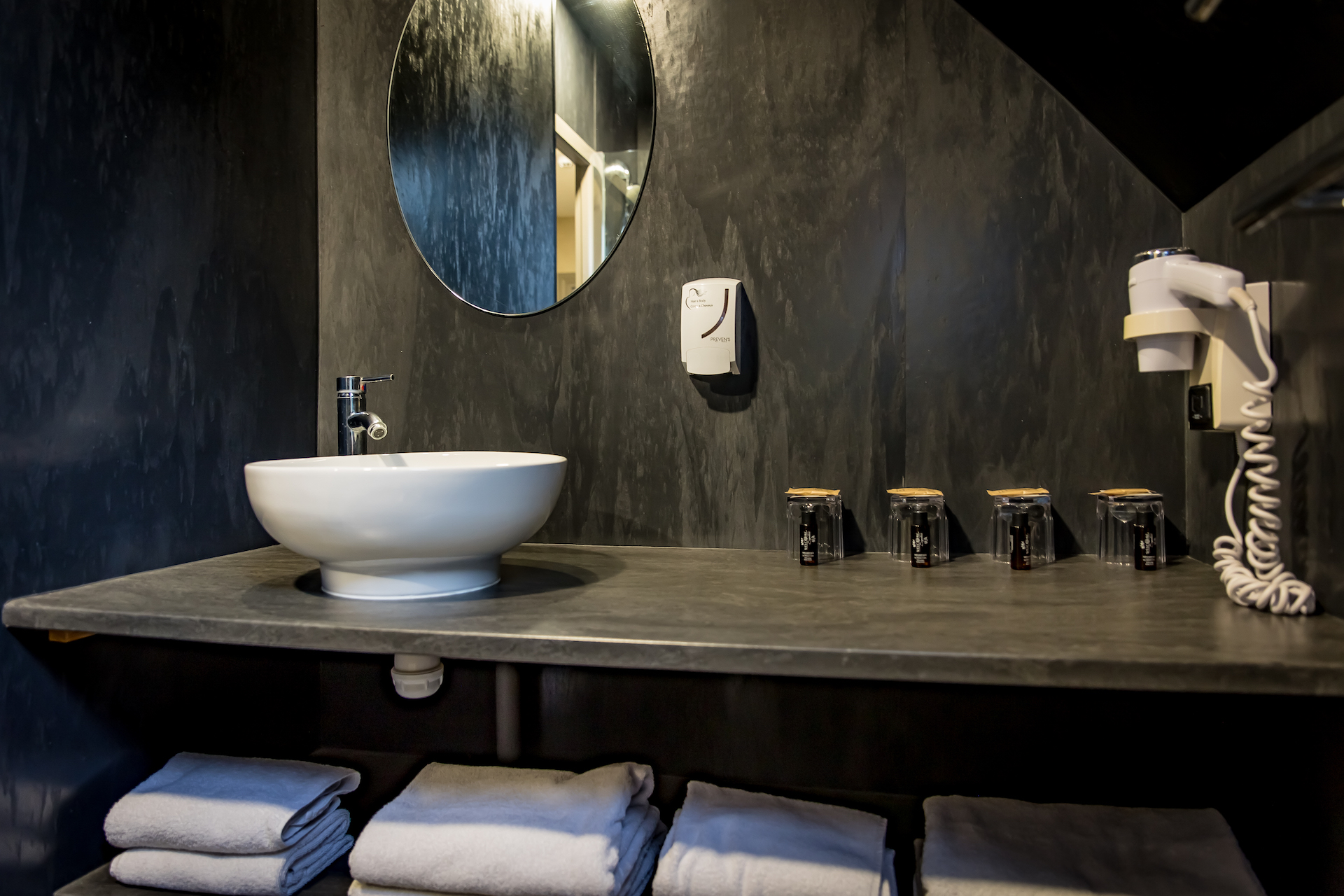 Apartment Capacity 4