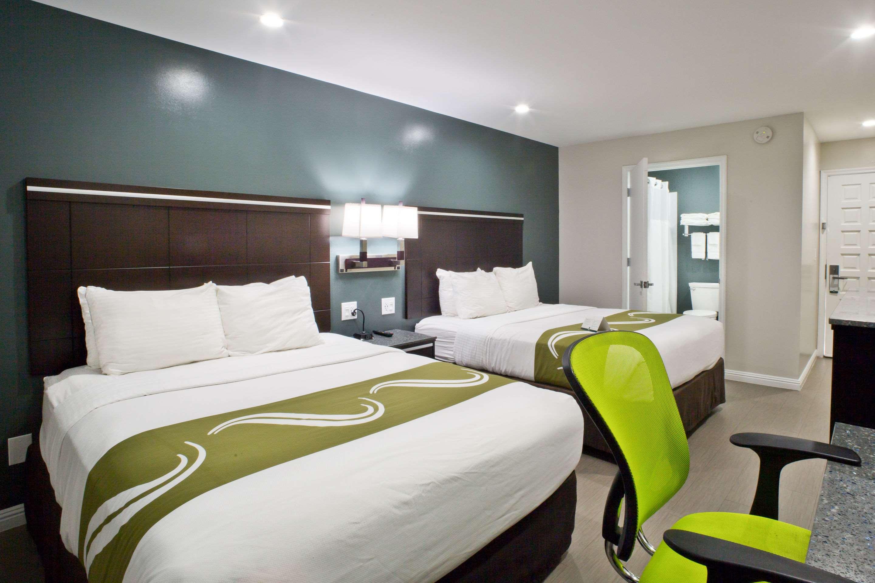 Double Two Queen Beds Non Smoking