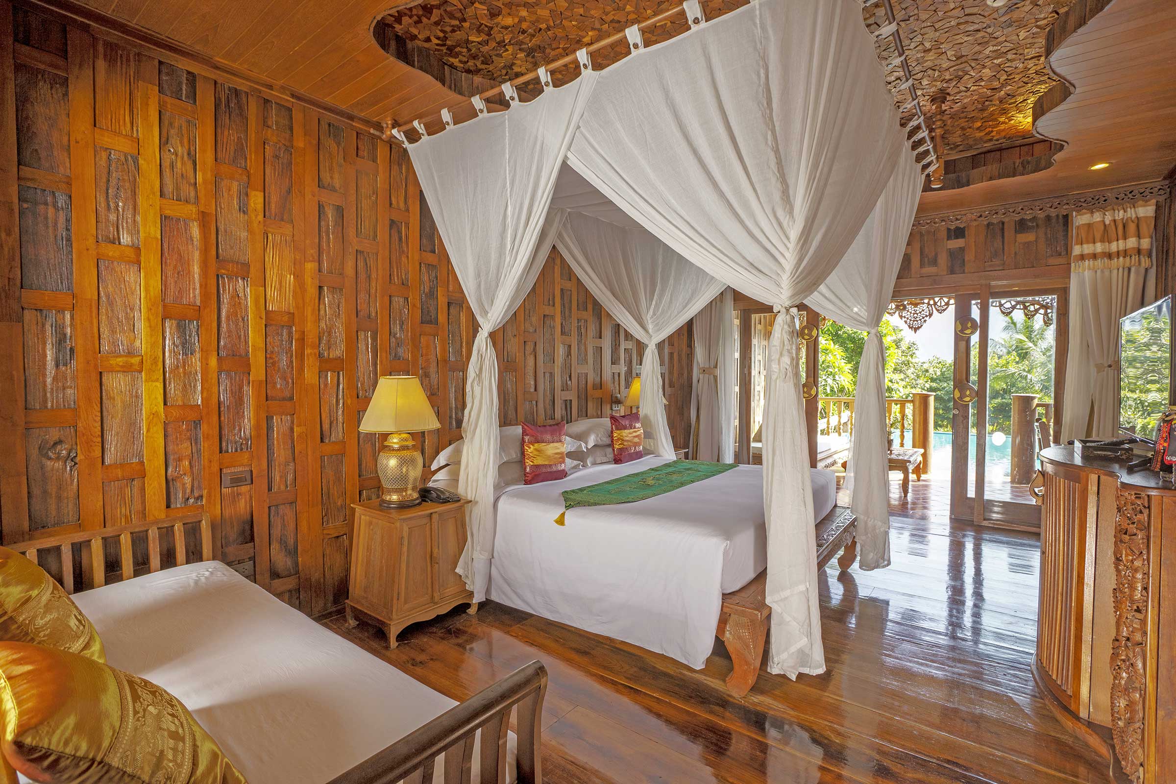 Double Deluxe Pool View