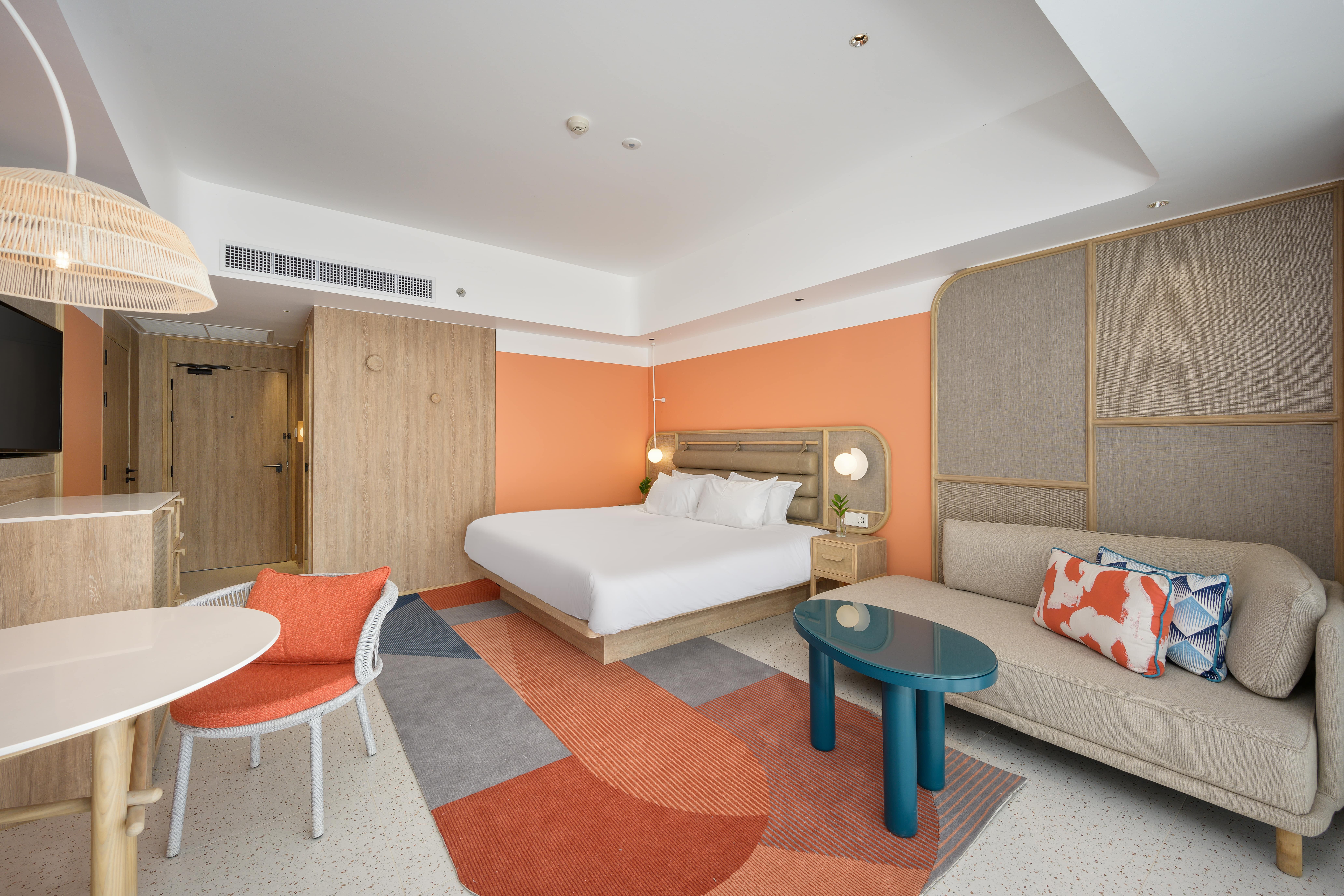 Double Deluxe Pool View